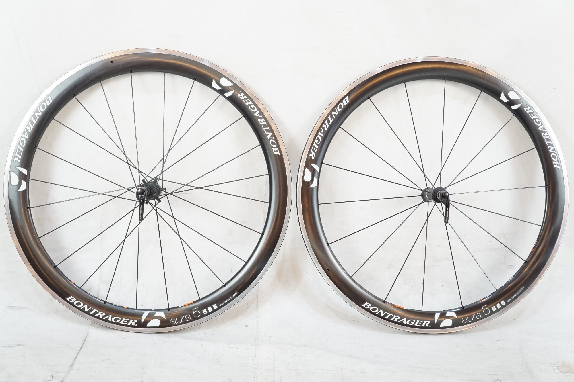BONTRAGER 「ボントレガー」 AURA5 シマノ11速 ホイールセット