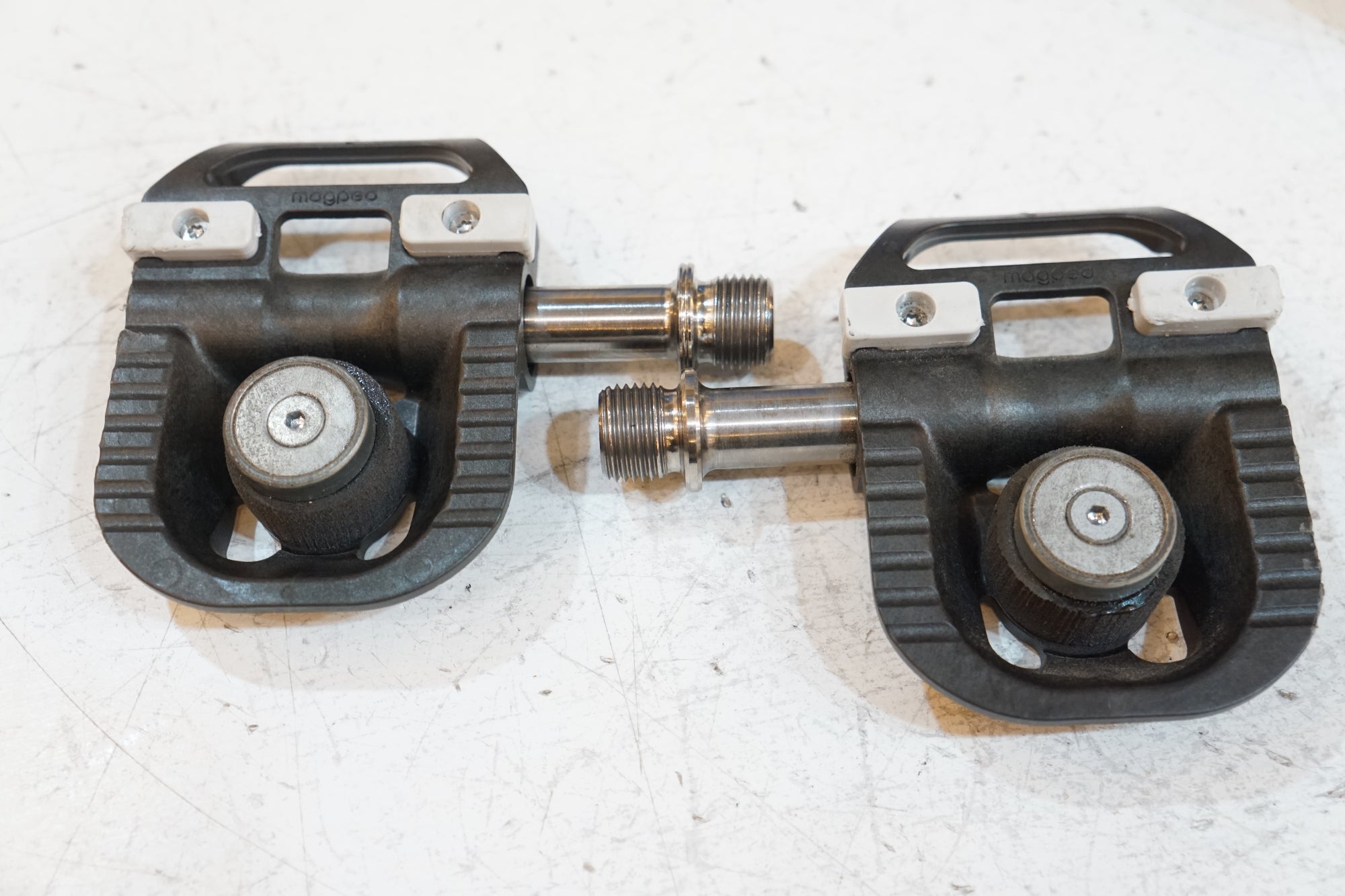 MAGPED 「マグペド」 GRAVEL X-CARBON ペダル / バイチャリ浦和ベース