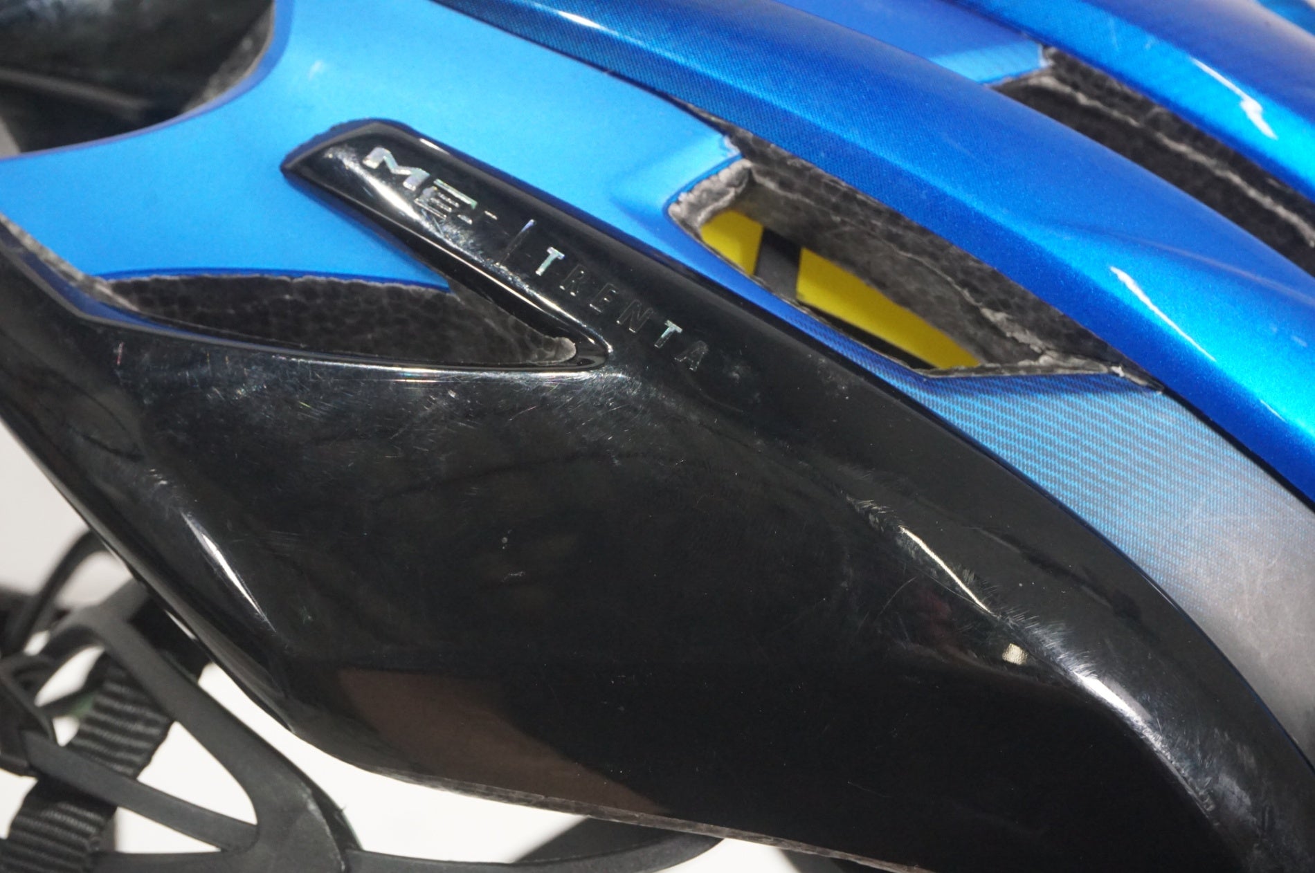 MET 「メット」 M126 TRENTA MIPS Mサイズ 56-58cm ヘルメット / AKIBA店