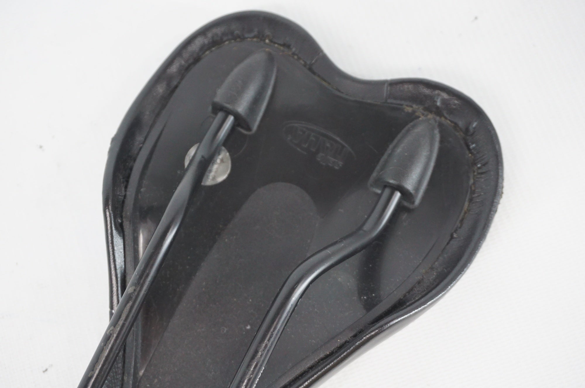 SELLE ITALIA 「セライタリア」 ORBEA H1 サドル / 阪急塚口店