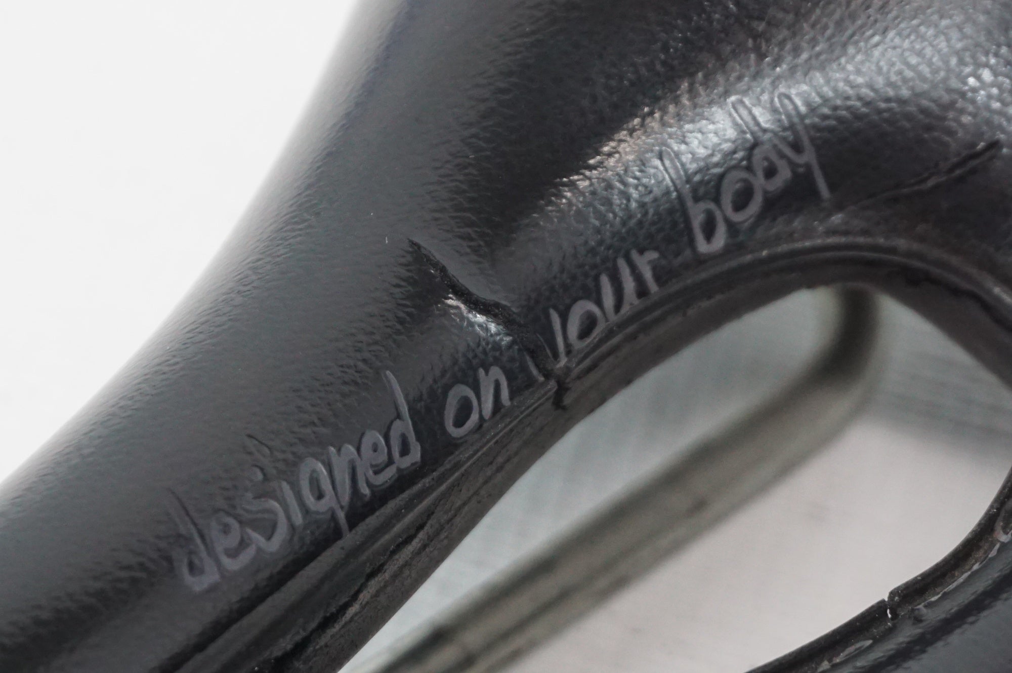 SELLE SMP 「セッレエスエムピー」 TRK サドル / 阪急塚口店