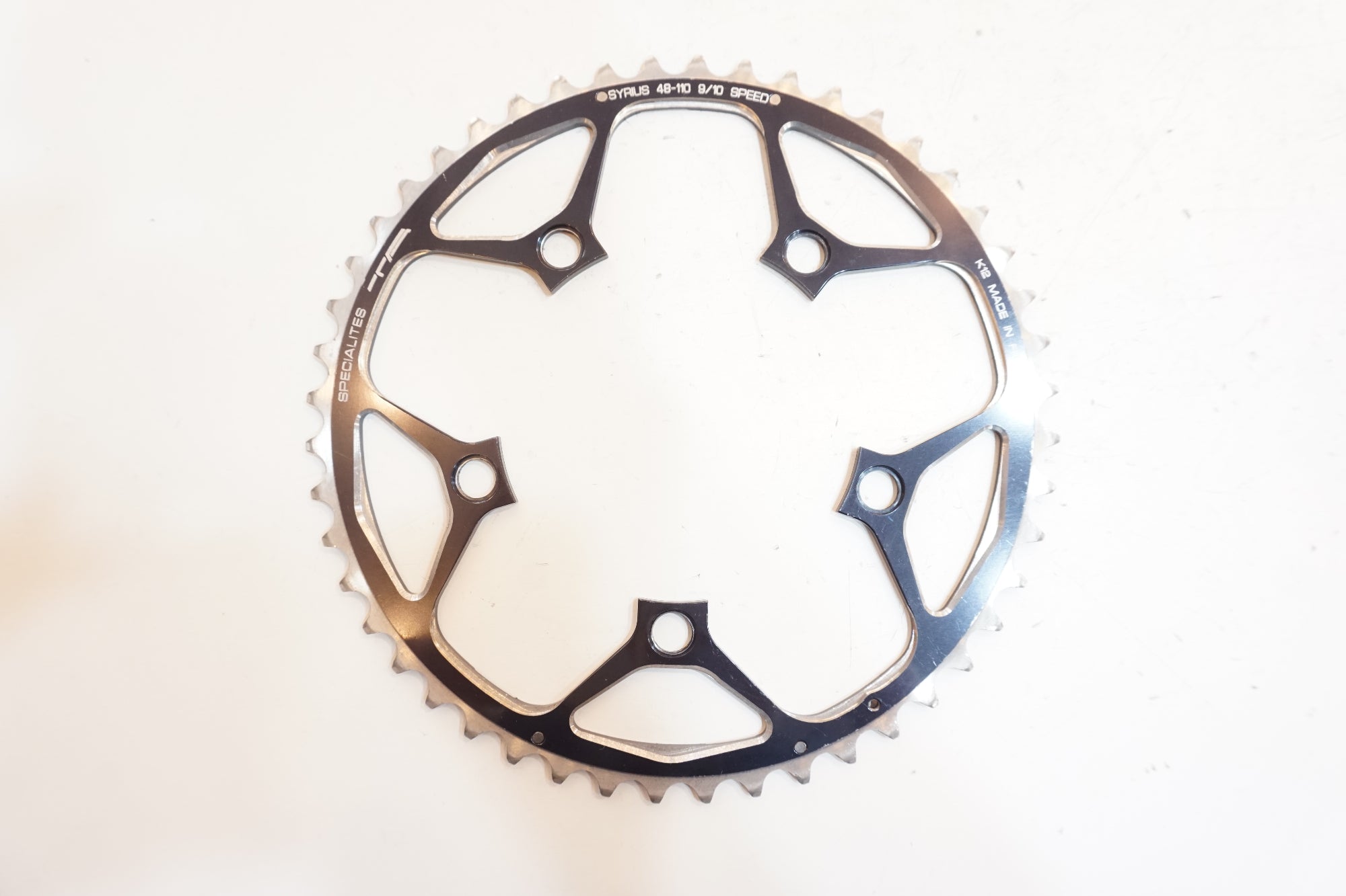 SPECIALITES 「スペシャリテ」 TA 48T チェーンリング / バイチャリ浦和ベース