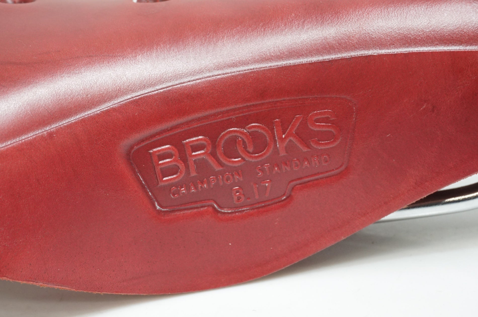BROOKS 「ブルックス」 B17 STD ラズベリーカラー サドル / 大宮店
