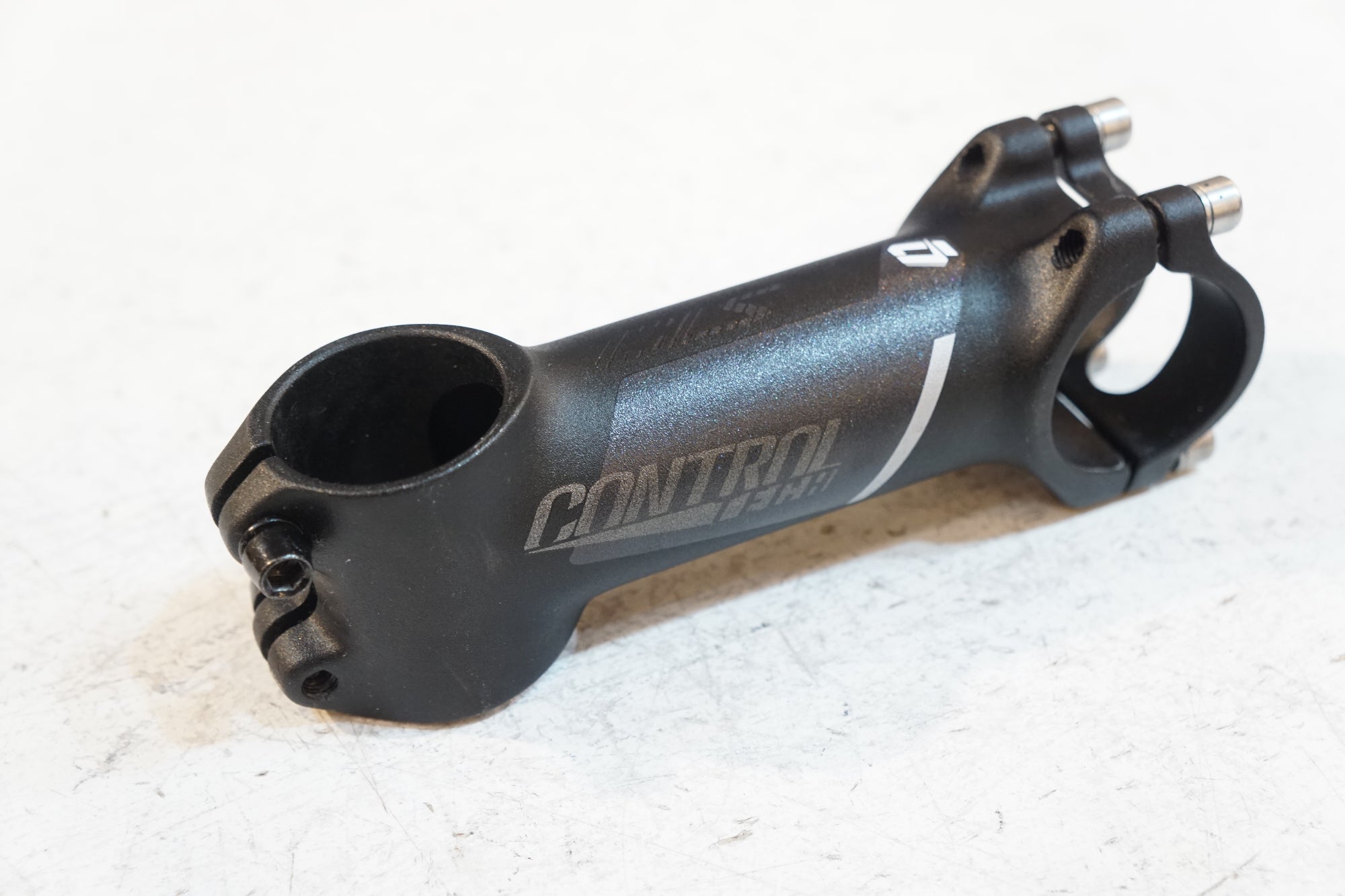 CONTROLTECH 「コントロールテック」 CLS φ31.8 100mm ステム / バイチャリ浦和ベース