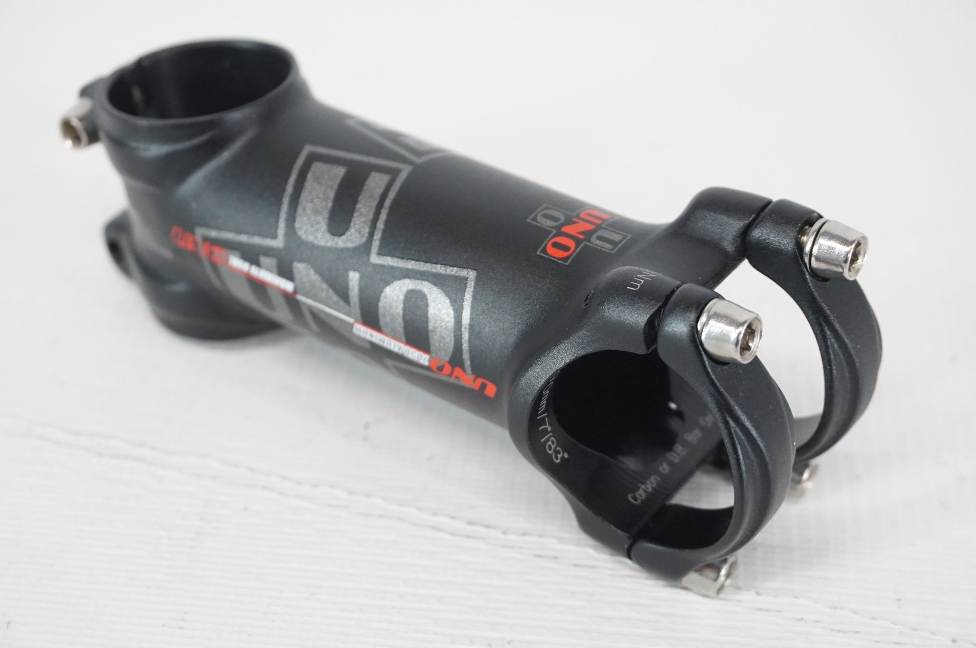 UNO 「ウノ」 Φ31.8 90mm ステム / 阪急塚口店