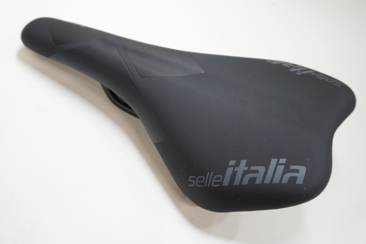 SELLE ITALIA 「セラ イタリア」 X3 サドル / 大宮店