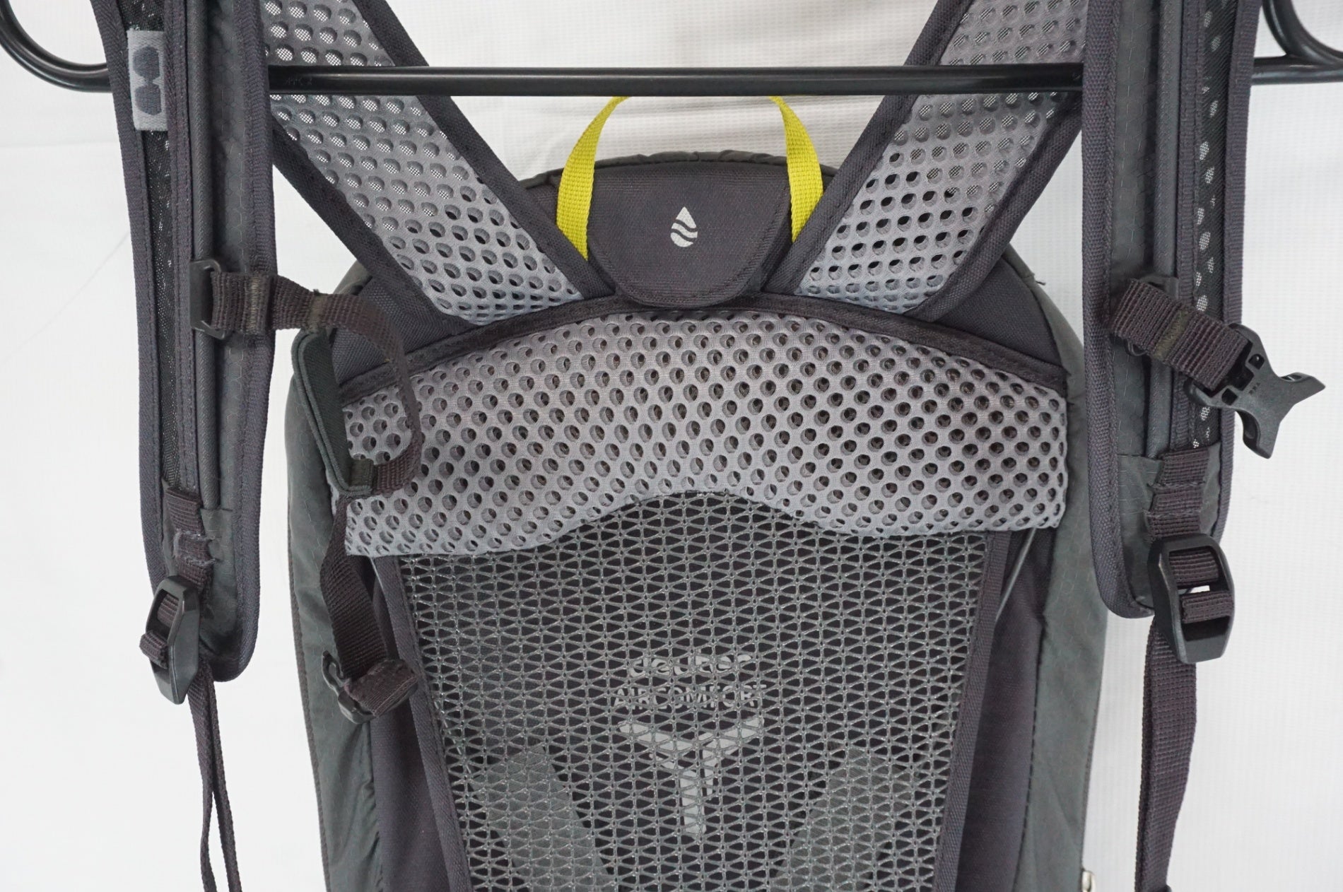 DEUTER 「ドイター」 RACE AIR 10 バックパック / 阪急塚口店