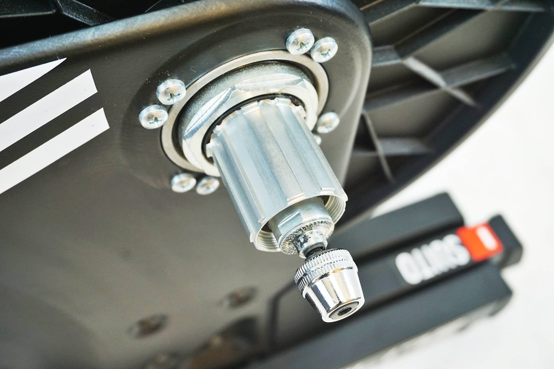 ELITE 「エリート」 SUITO スマートトレーナー / 有明ガーデン店