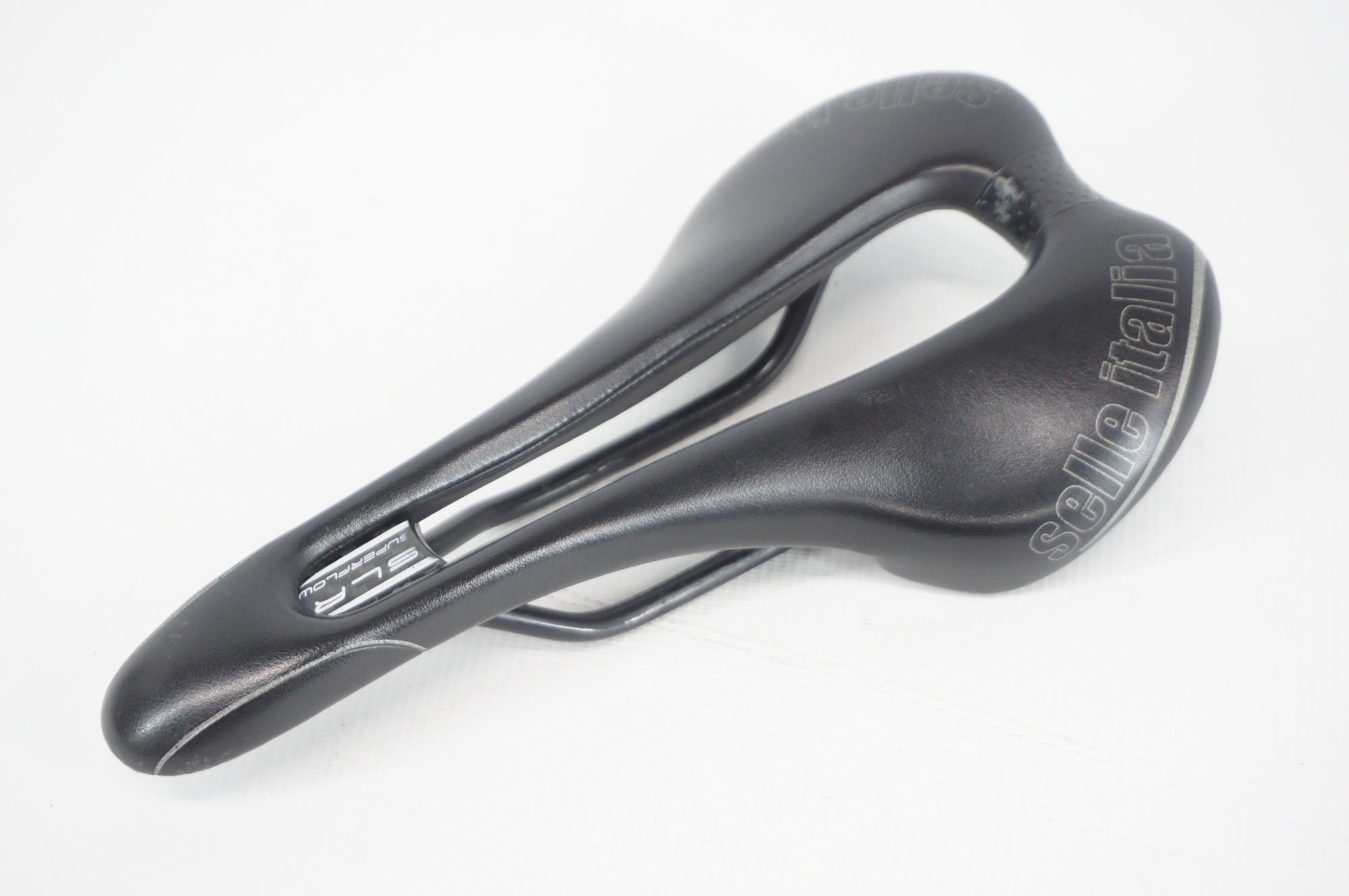 SELLE ITALIA 「セライタリア」 SLR SUPERFLOW サドル / 阪急塚口店