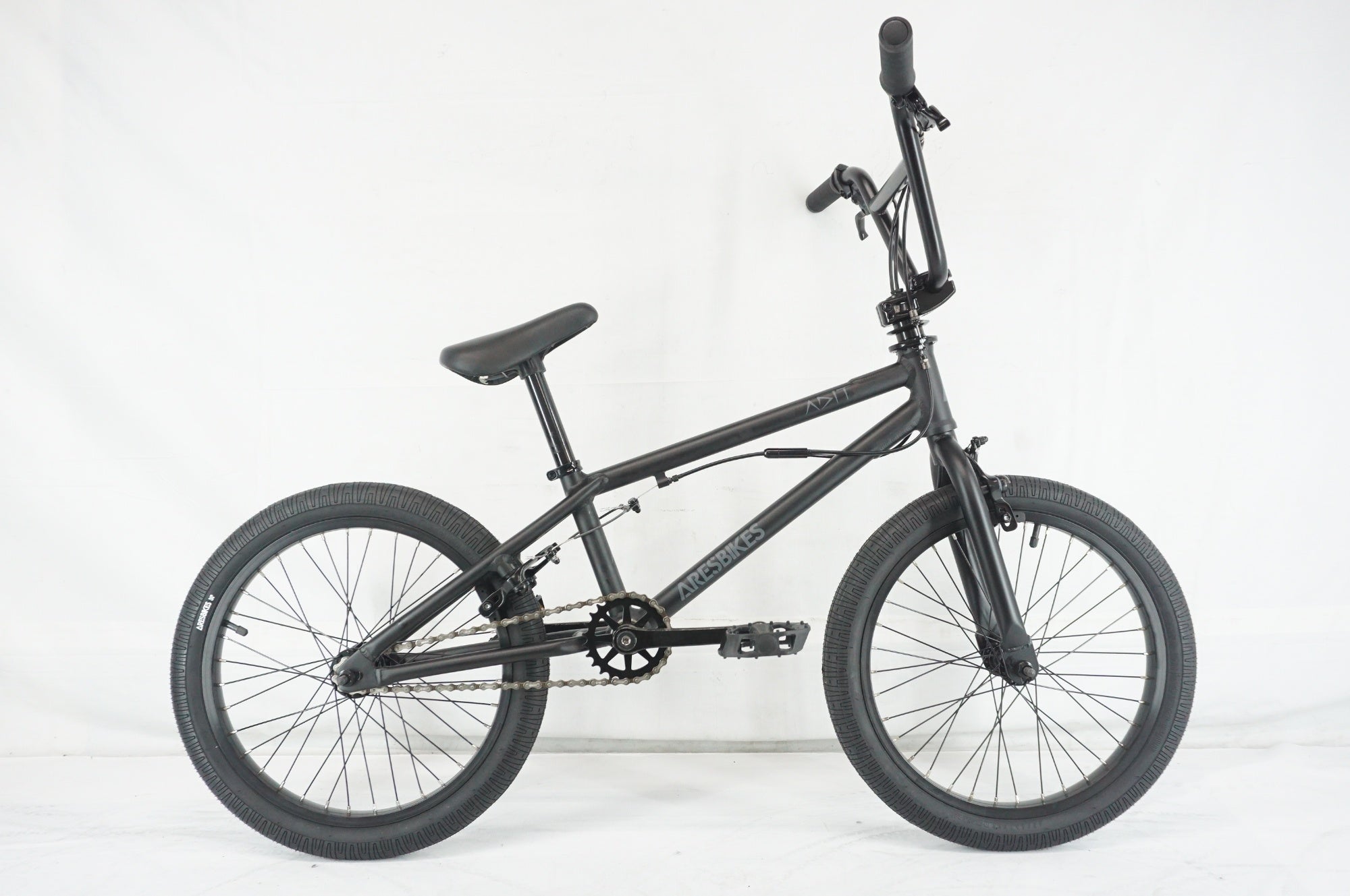 ARESBIKES 「アーレスバイク」 ADIT 2022年モデル キッズバイク / 阪急塚口店