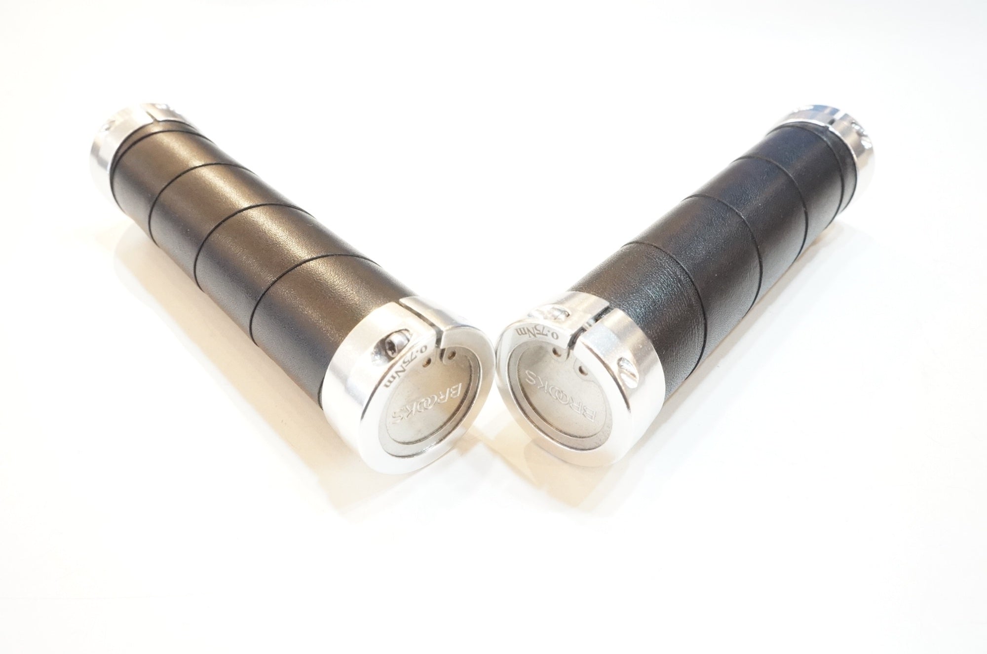 BROOKS 「ブルックス」 SLENDER LEATHER GRIPS グリップ / 浦和ベース