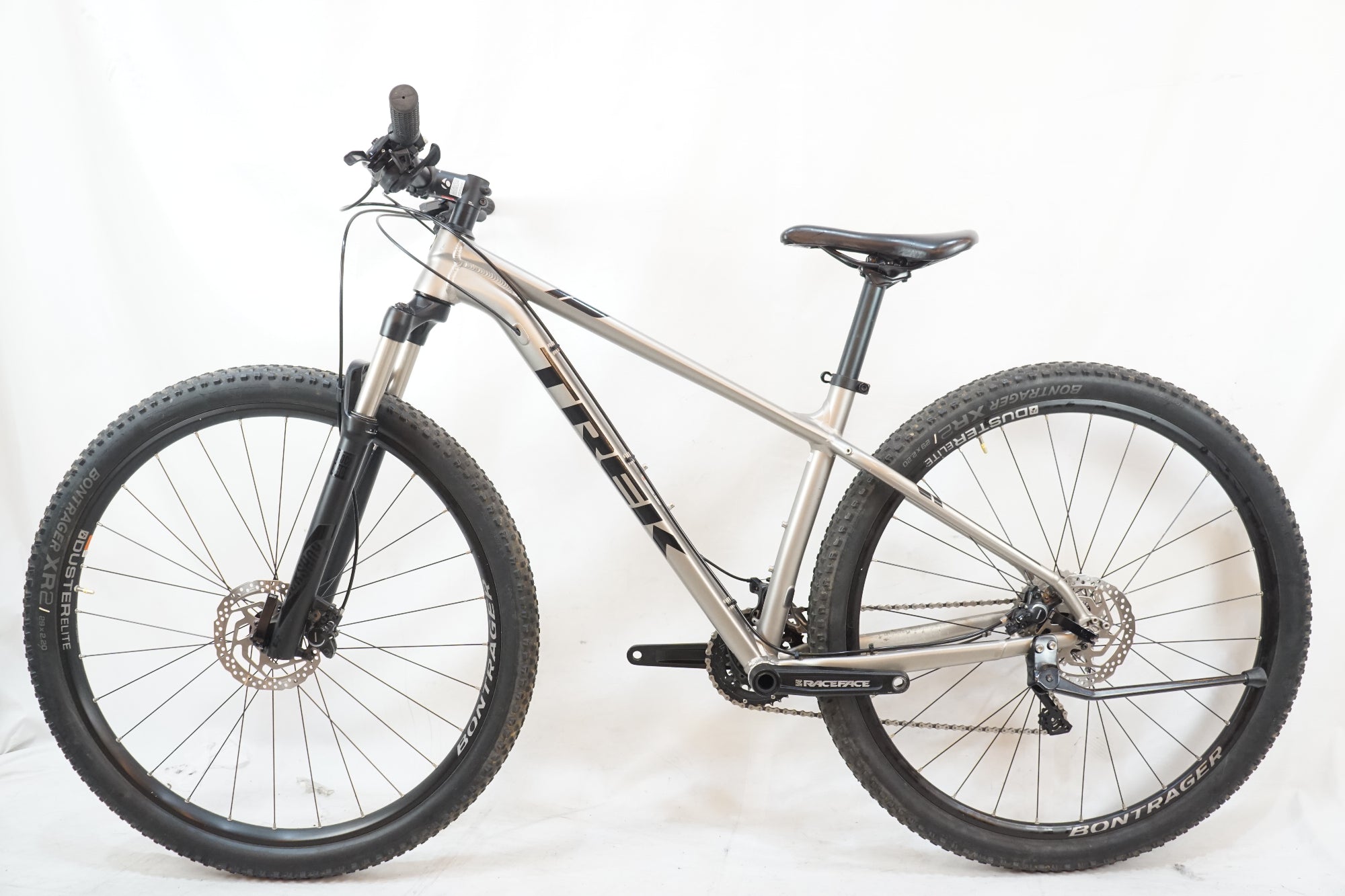 TREK 「トレック」 XCALIBER 8 2019年モデル マウンテンバイク / バイチャリ浦和ベース