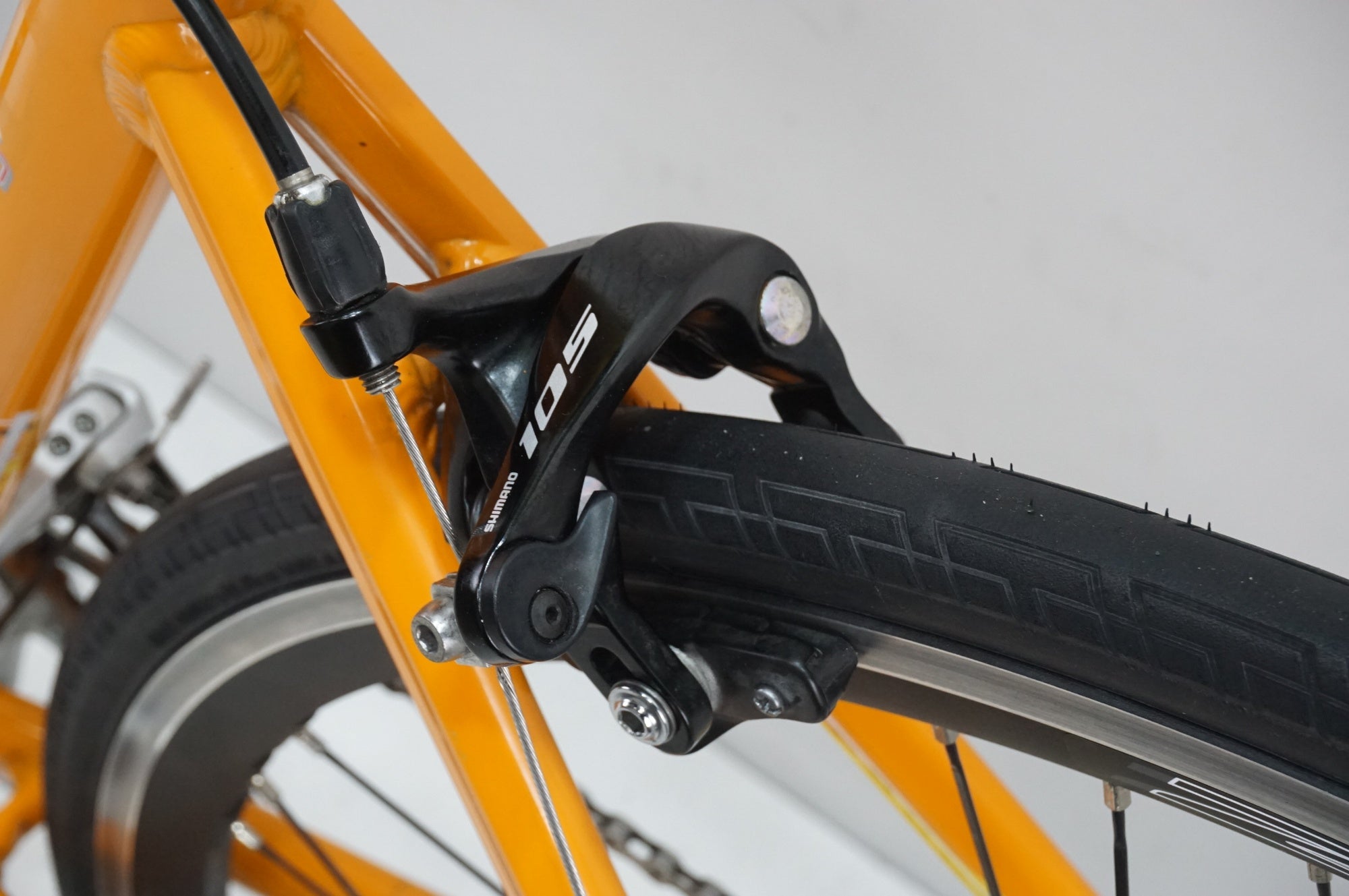 MOMENTUM 「モーメンタム」 IWANT 2.4 2014年モデル カスタム ロードバイク / 大宮店