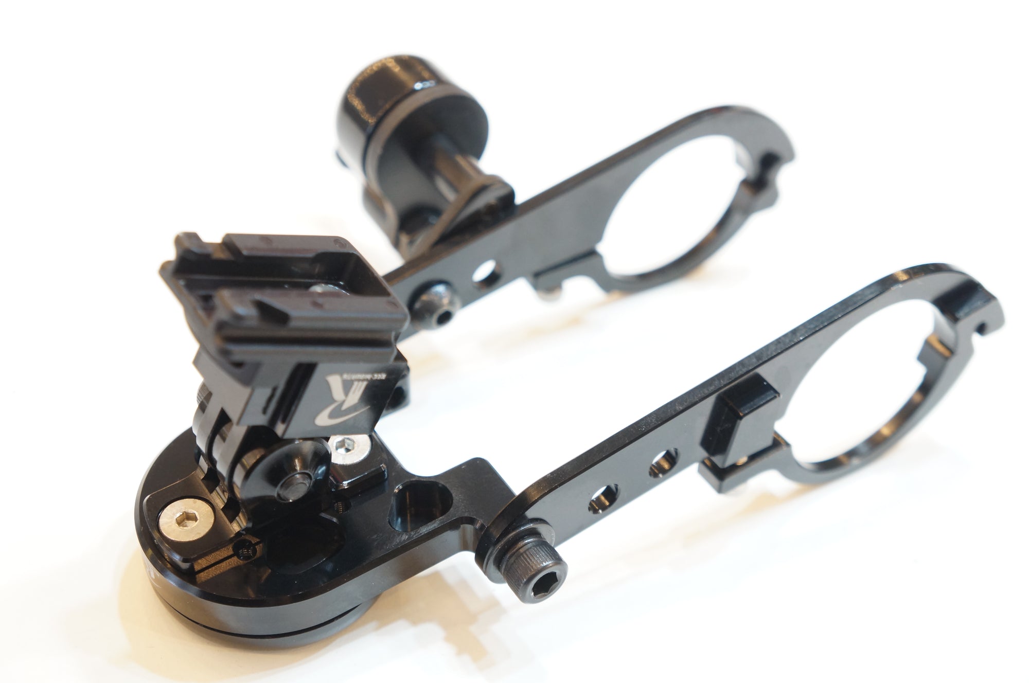 CATEYE 「キャットアイ」 AMPP300 フロントライト / バイチャリ浦和ベース