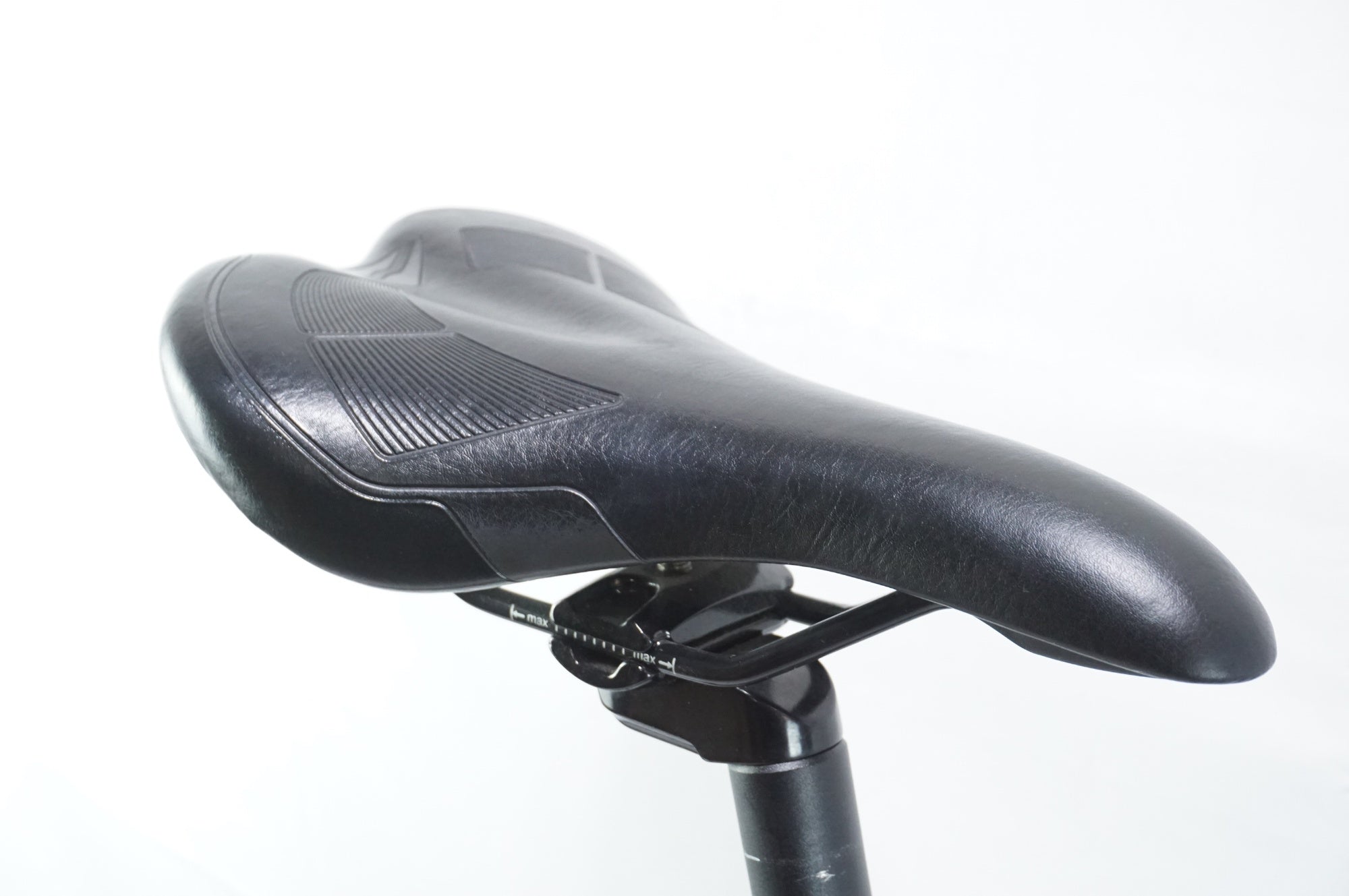 MERIDA 「メリダ」 CROSSWAY 300-D 2024年モデル クロスバイク / 中目黒店