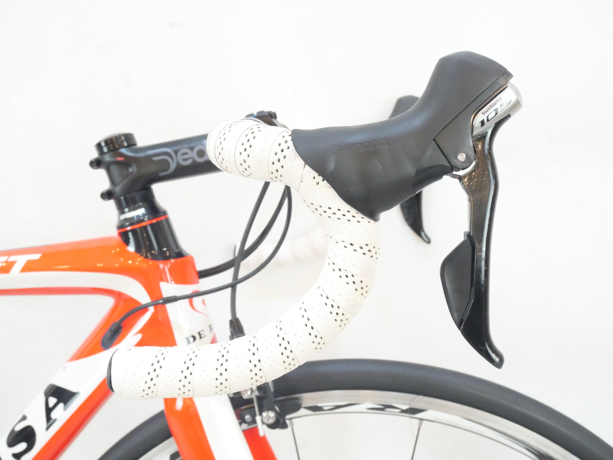 DE ROSA 「デローサ」 PLANET 2016年モデル ロードバイク / バイチャリ浦和ベース