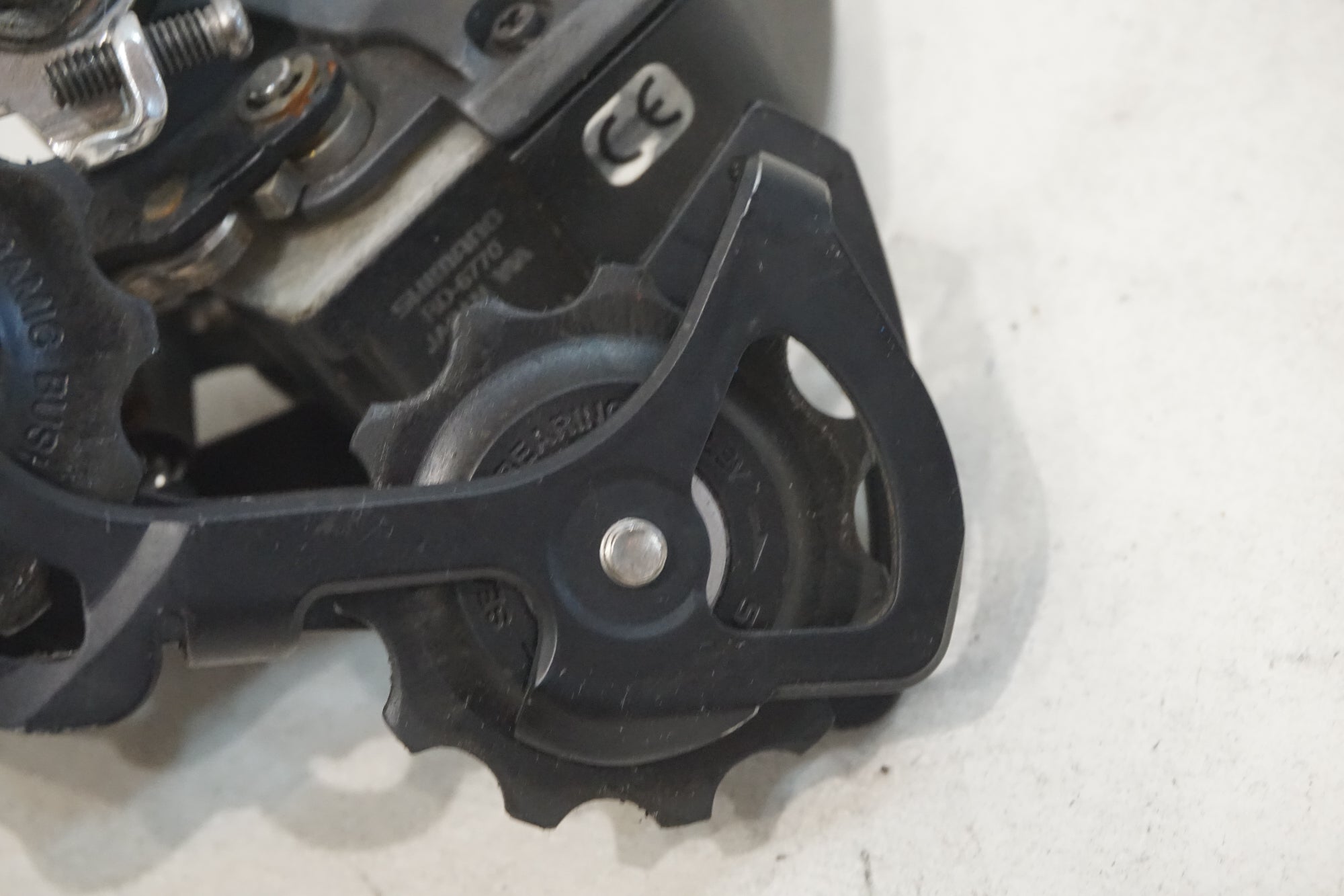 SHIMANO 「シマノ」 ULTEGRA 6770 Di2 コンポ3点(ST,FD,RD) +バッテリー,充電器,ジャンクション セット / 横浜戸塚店