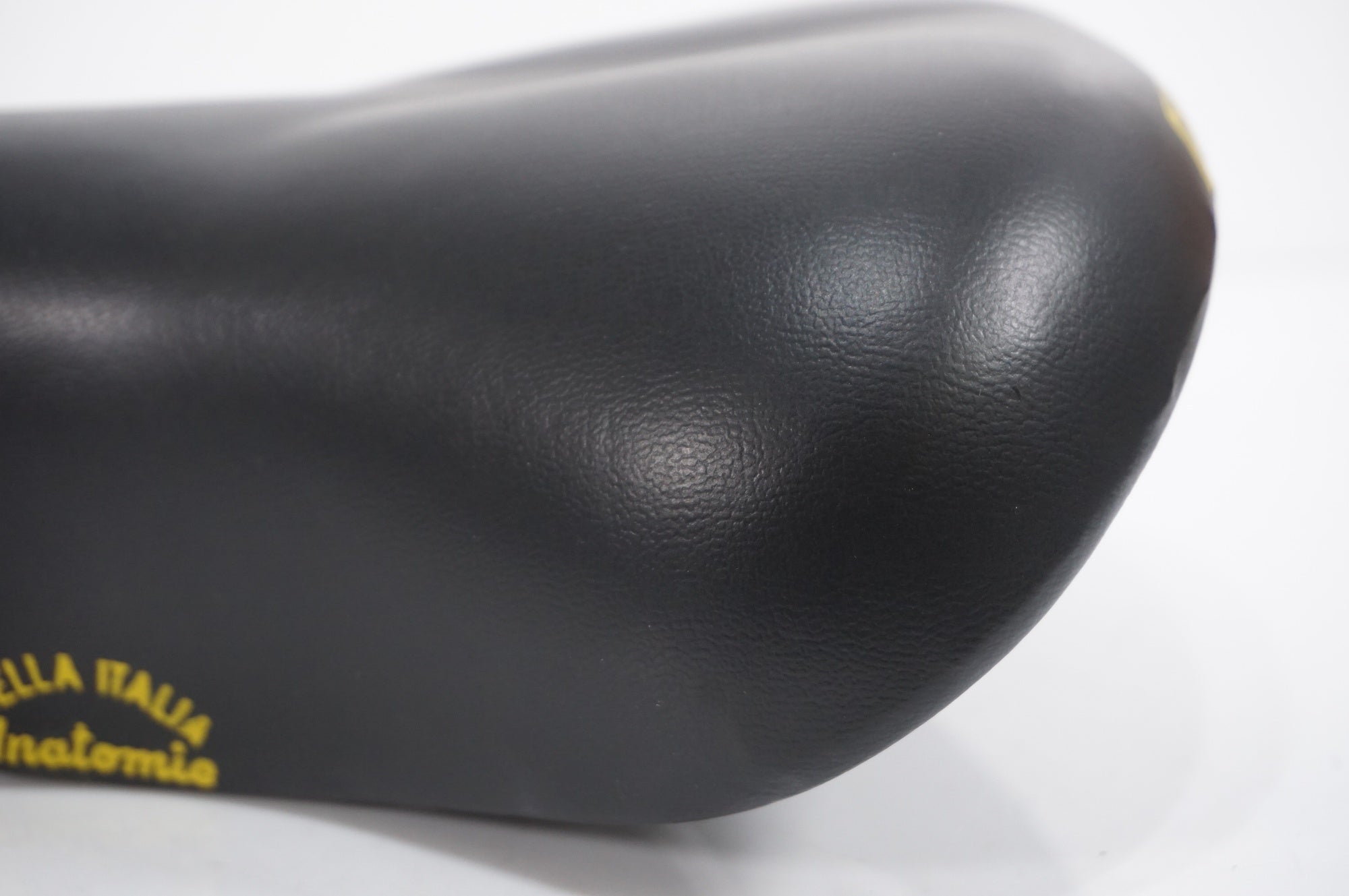 SELLE ITALIA 「セライタリア」 ANATOMIC サドル / AKIBA店