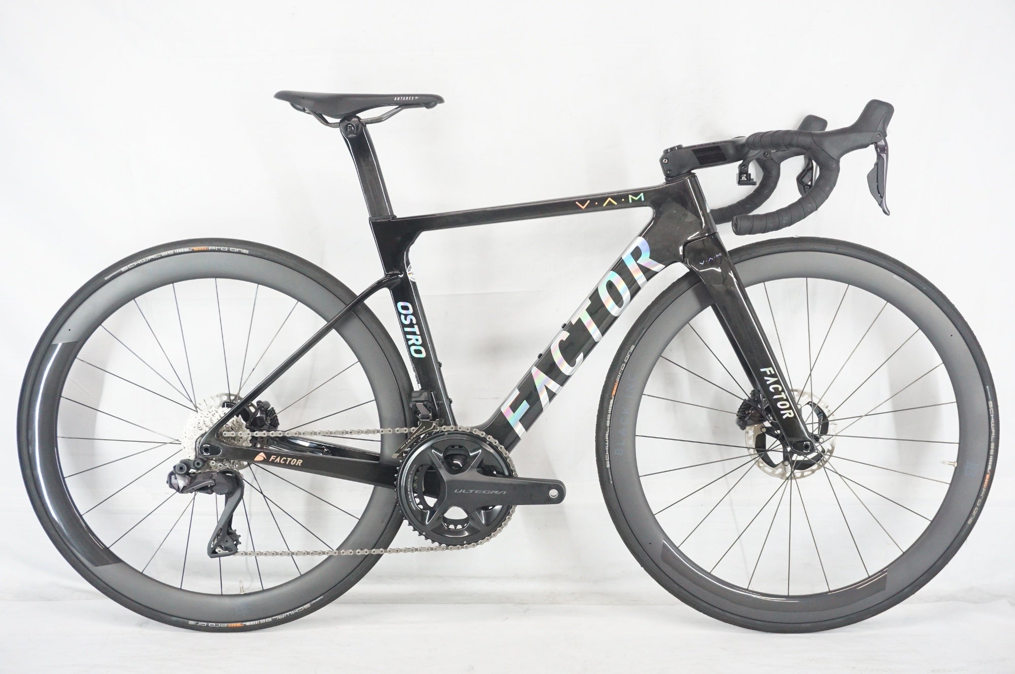 FACTOR 「ファクター」 OSTRO VAM ULTEGRA Di2 2023年モデル ロードバイク / 阪急塚口店