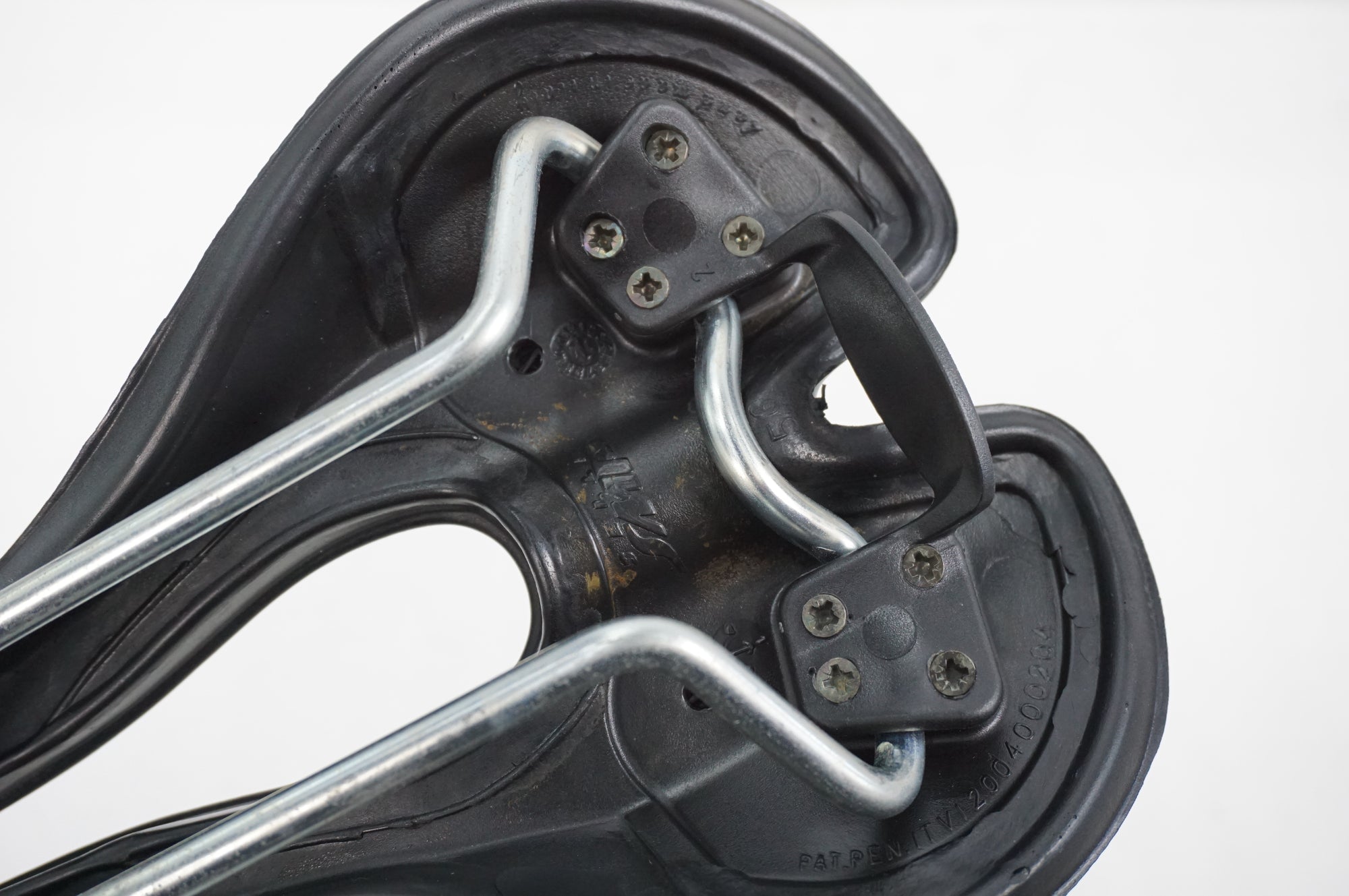 SELLE SMP 「セラエスエムピー」 TRK サドル / 川越店