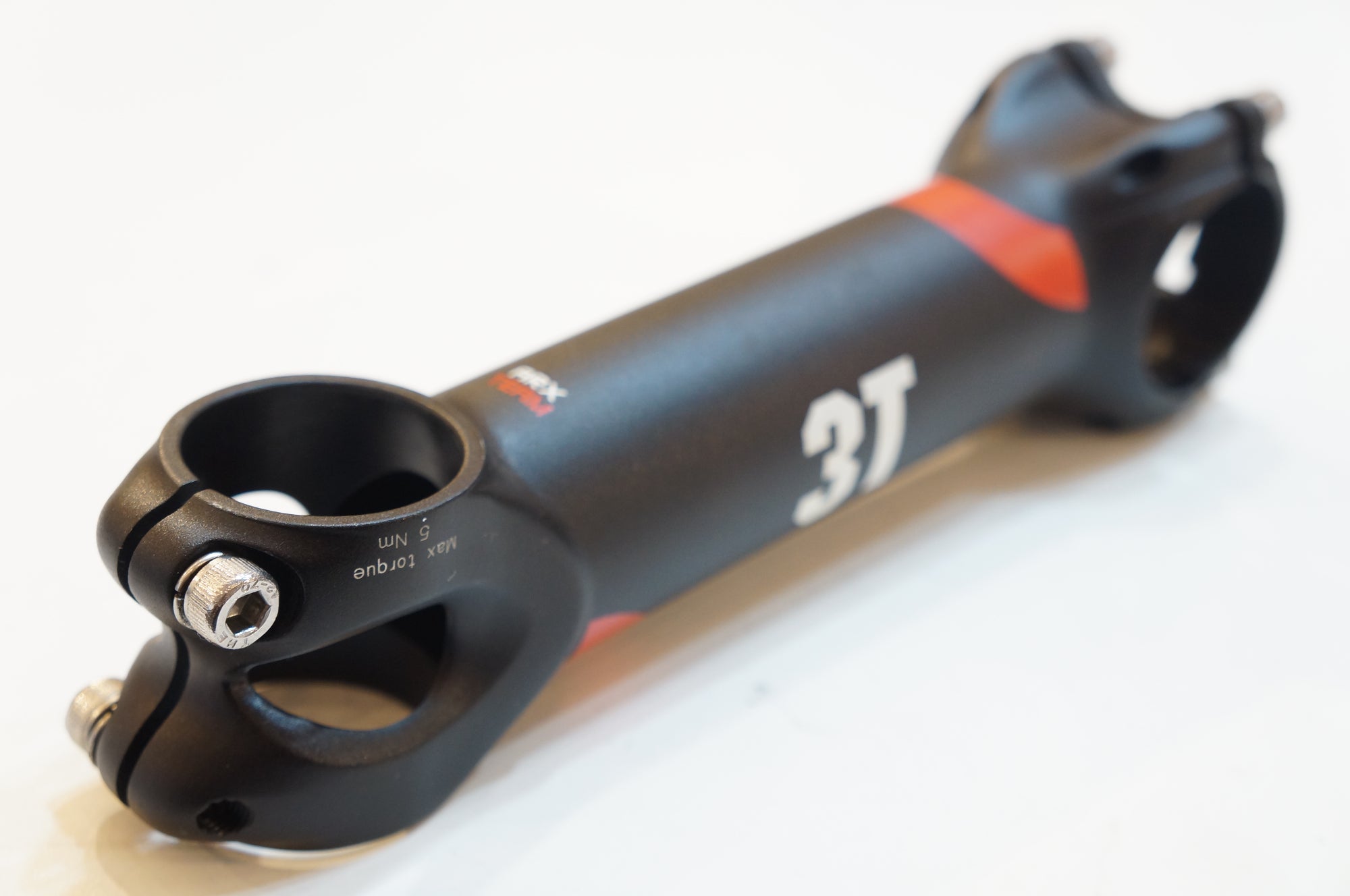 3T 「スリーティー」 ARX-TEAM φ31.8 140mm ステム / バイチャリ浦和ベース