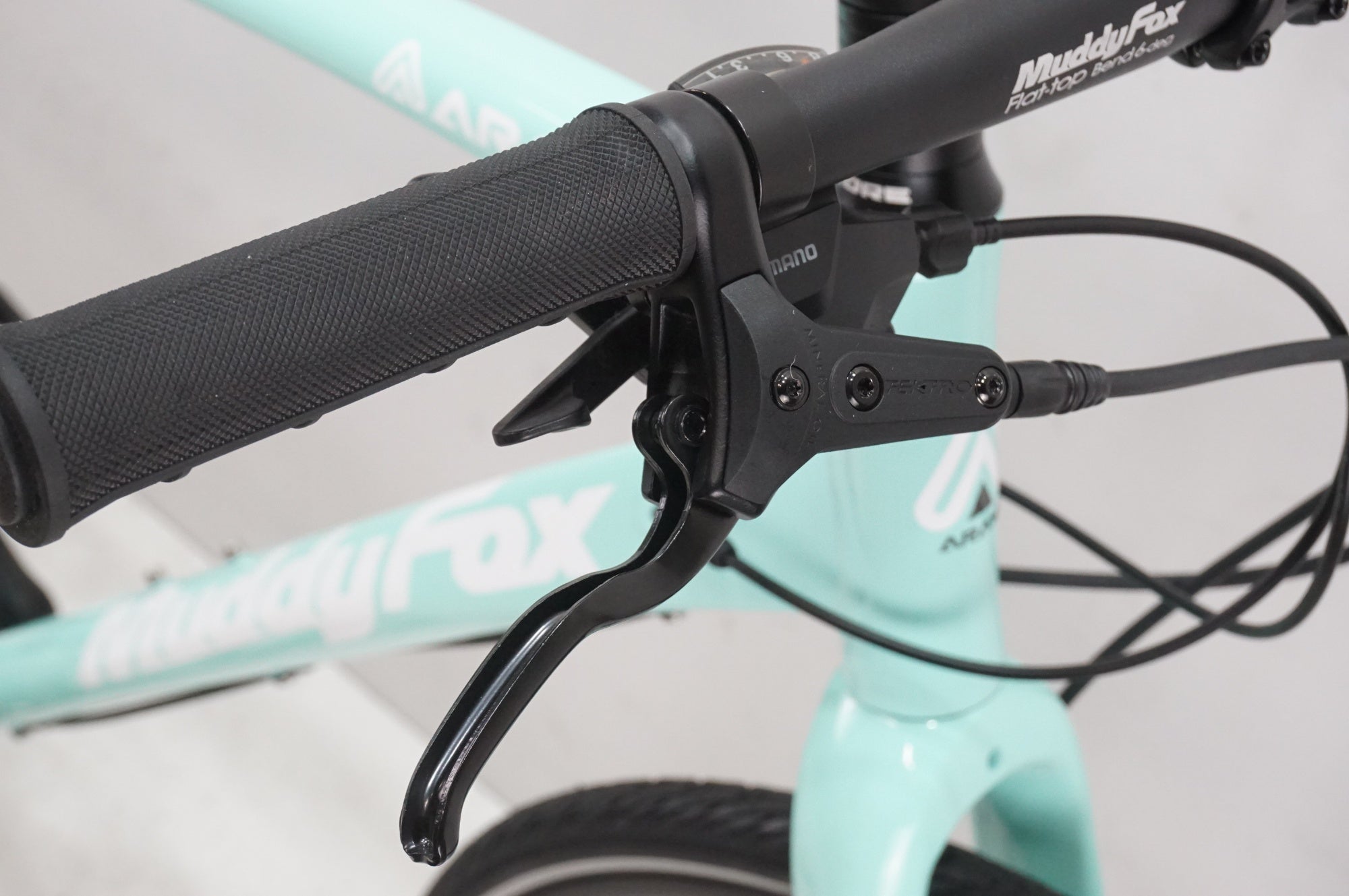 ARAYA 「アラヤ」 MUDDY FOX XROSS 2025年モデル クロスバイク / 大宮店