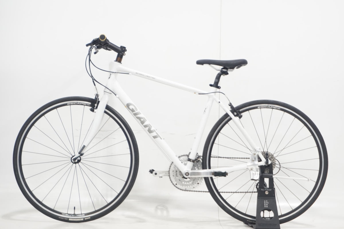 GIANT 「ジャイアント」 ESCAPE R3 2016年モデル クロスバイク / 滋賀大津店