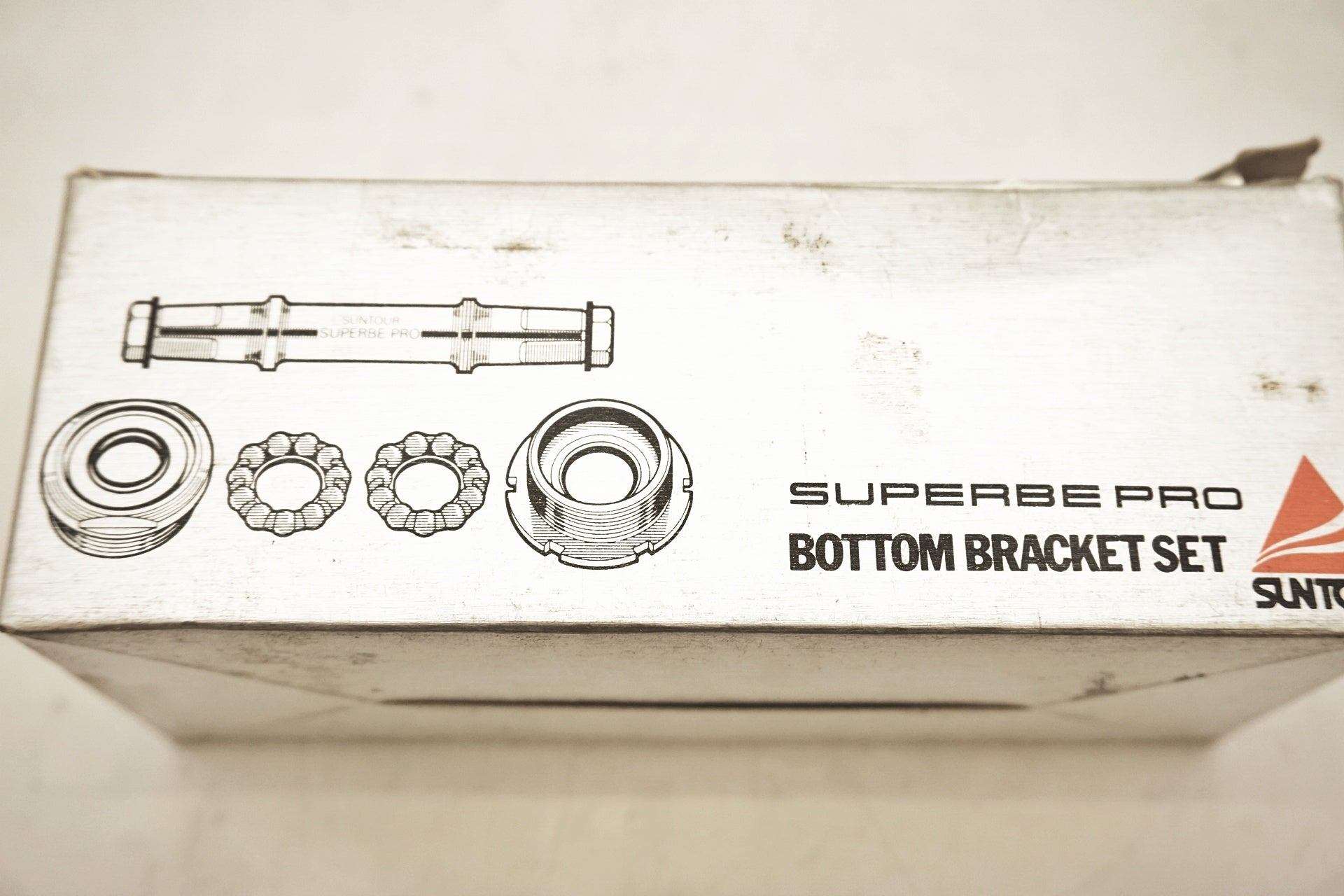 SUNTOUR 「サンツアー」 SUPERBE PRO BB-SB11-E ボトムブラケット / 有明ガーデン店
