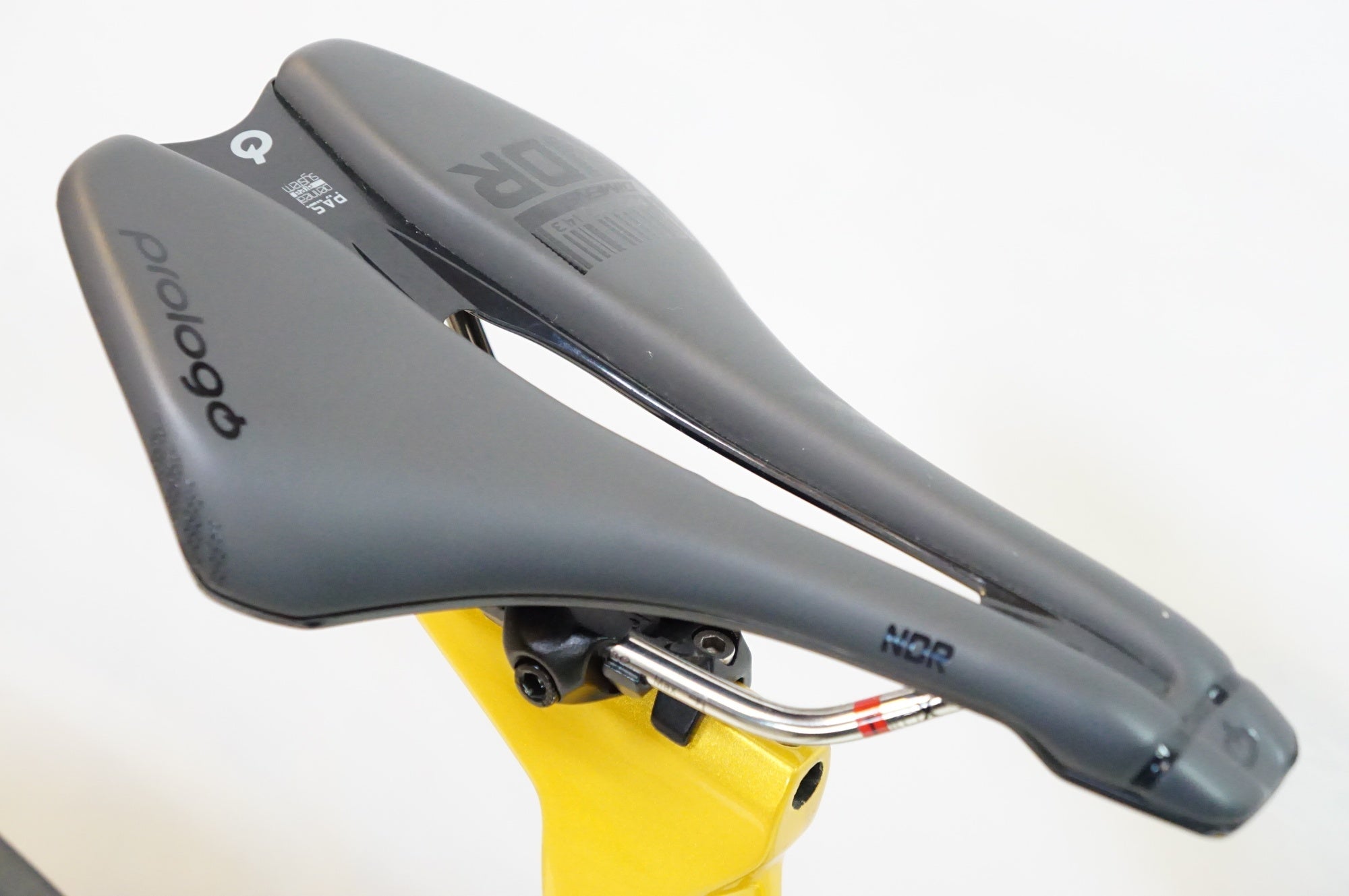 GUSTO 「グスト」 DURO EVO DB TEAM LIMITED 2023年モデル ロードバイク / 熊谷本店