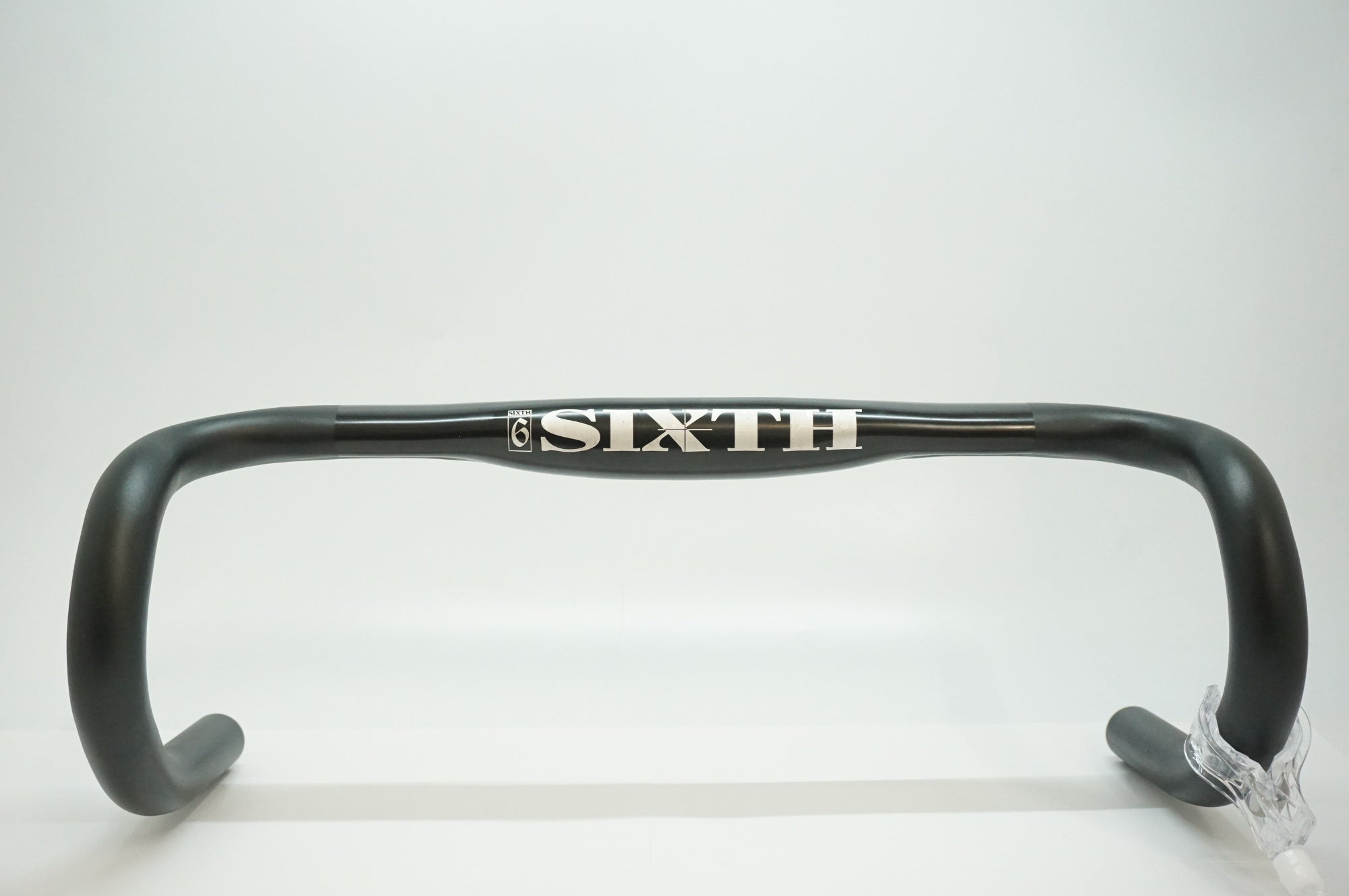 SIXTH 「シックス」 φ31.8 390mm ハンドル / 福岡アイランドシティ店