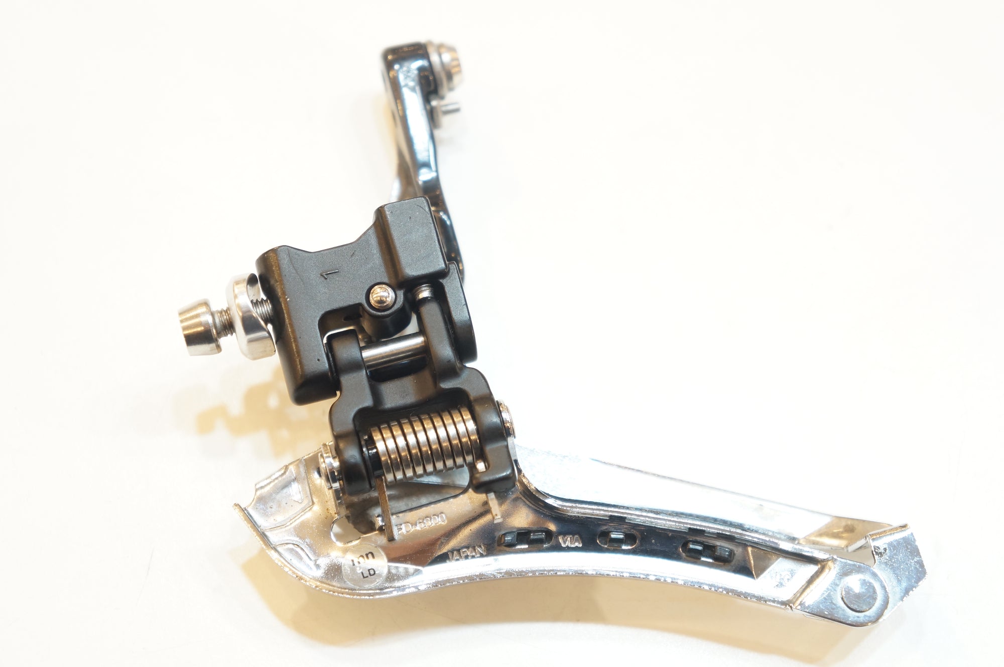 SHIMANO 「シマノ」 ULTEGRA FD-6800 フロントディレイラー / バイチャリ浦和ベース