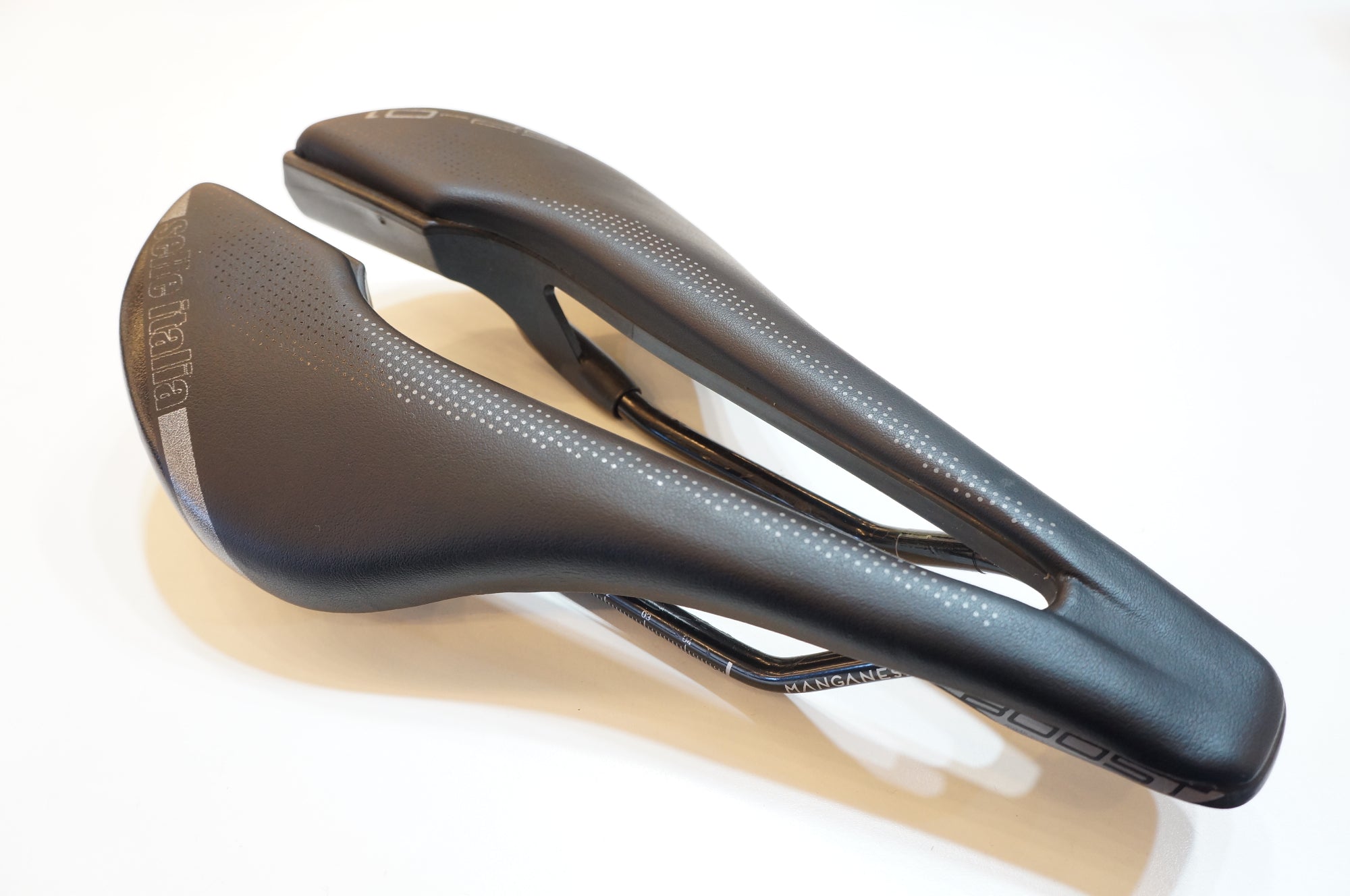 SELLE ITALIA 「セラ イタリア」 SP-01 BOOST MANGANESE サドル
