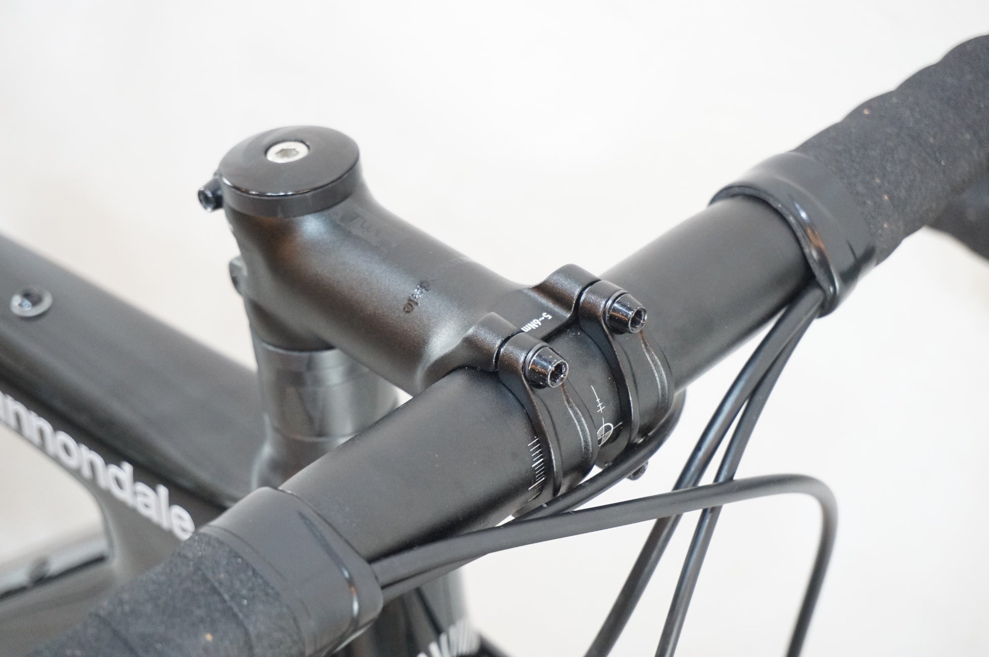 CANNONDALE 「キャノンデール」 TOPSTONE CARBON 2 LEFTY 2024年モデル グラベルロード / 浦和ベース