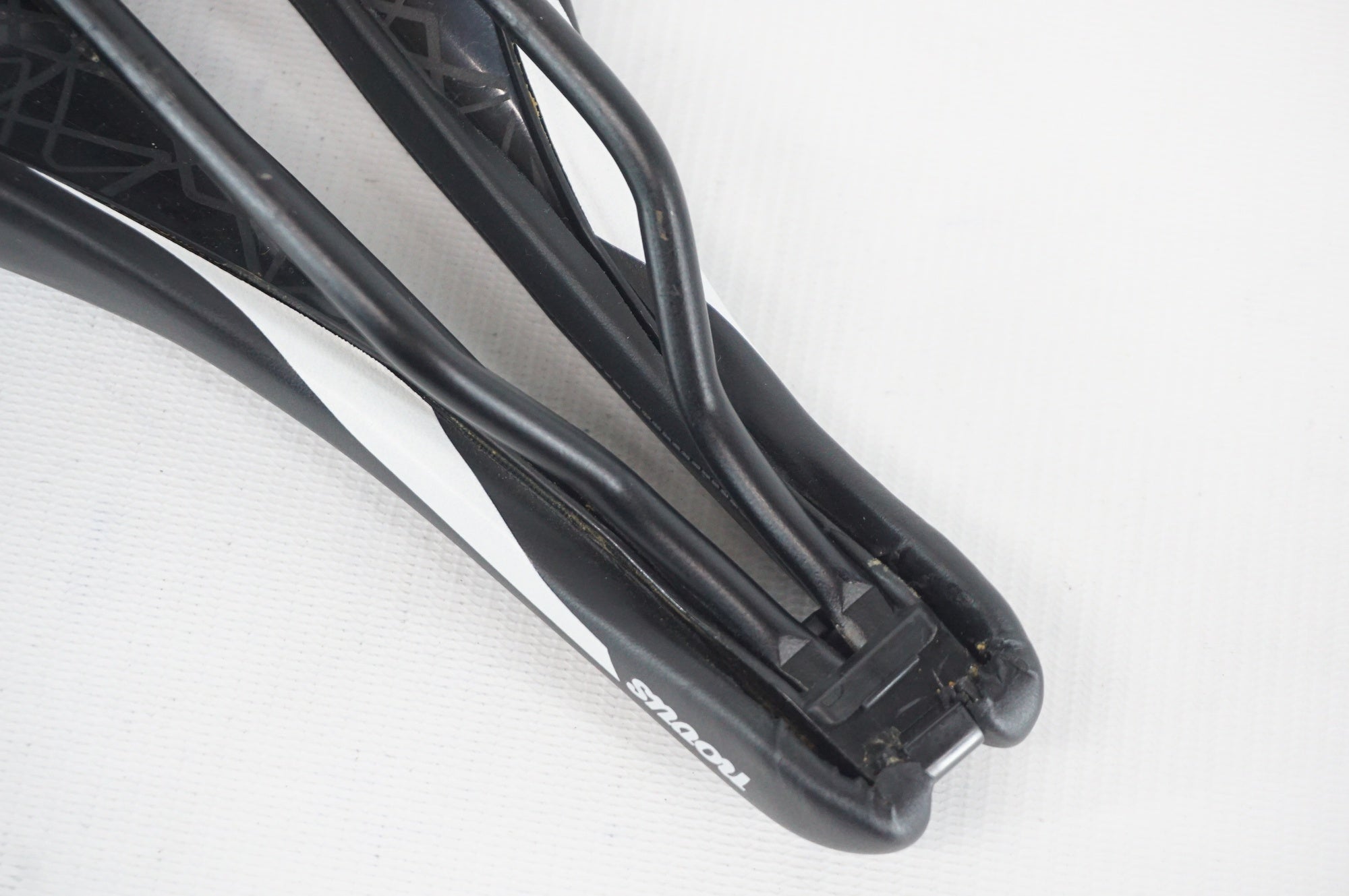 SELLE ITALIA 「セライタリア」 NOVUS BOOST SUPER FLOW サドル / 阪急塚口店