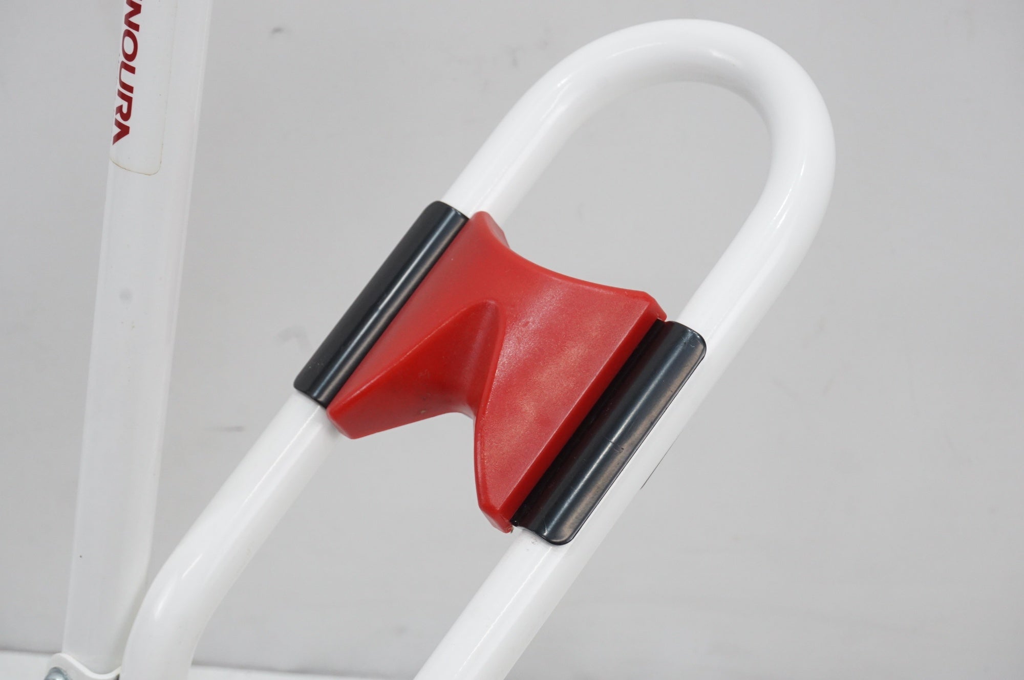 MINOURA 「ミノウラ」 TANCHO ESSE ディスプレイスタンド / 大宮店