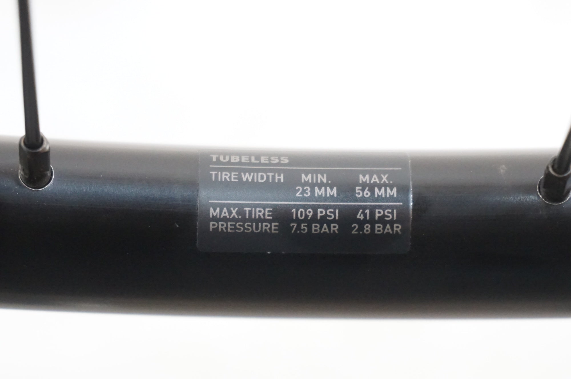 DT SWISS 「ディーティースイス」 R460DB リム SHIMANO TC500 ハブ SHIMANO / SRAM 11S ホイールセット / 浦和ベース