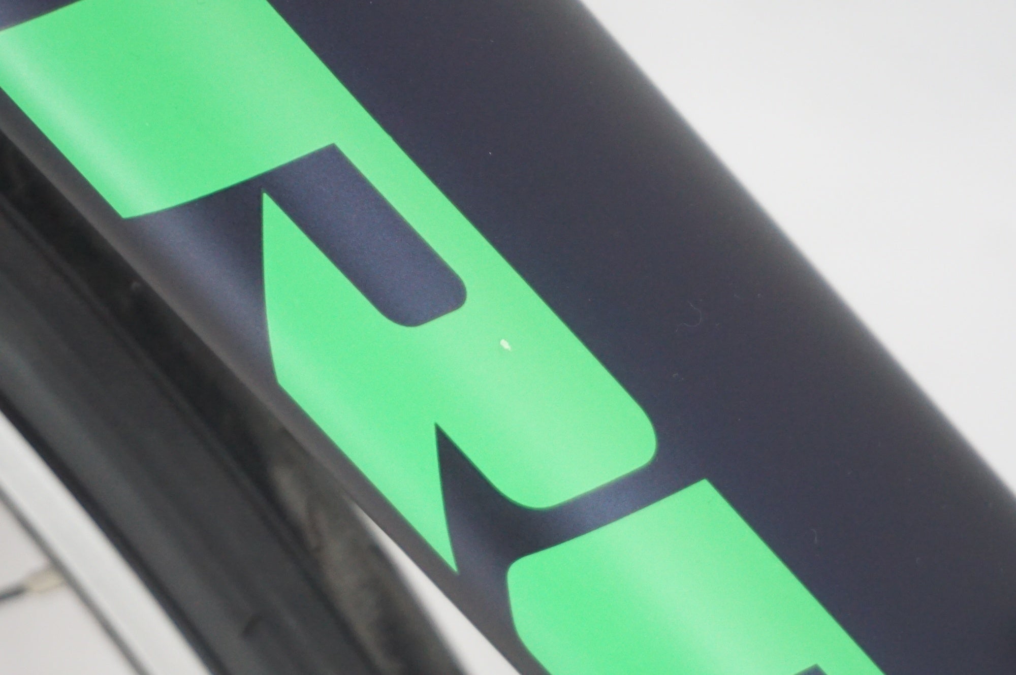 TREK 「トレック」 EMONDA SL 5 2018年モデル ロードバイク / 阪急塚口店