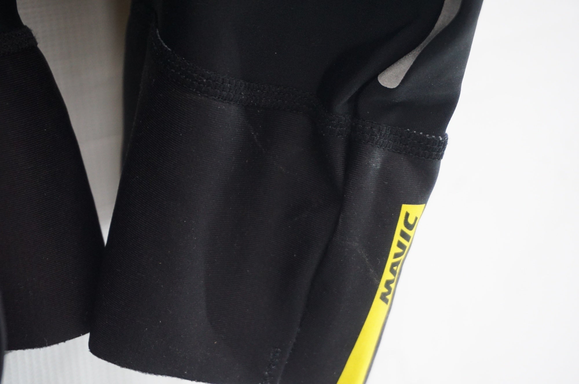 MAVIC 「マヴィック」 ESSENTIAL Sサイズ ビブショーツ / 阪急塚口店