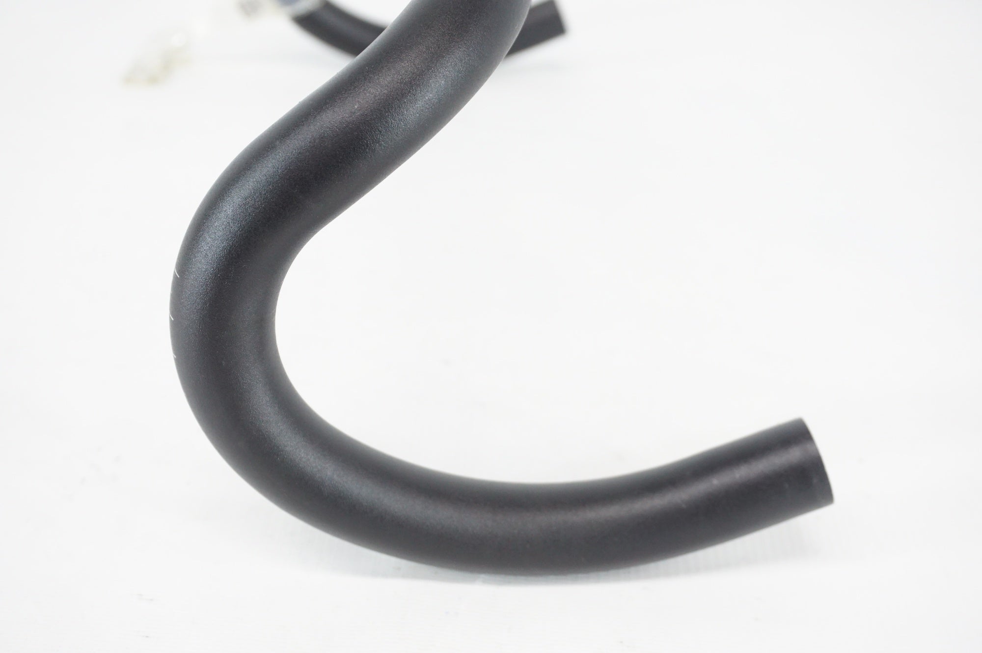 BONTRAGER 「ボントレガー」 VR Φ31.8 400mm ハンドル / 阪急塚口店