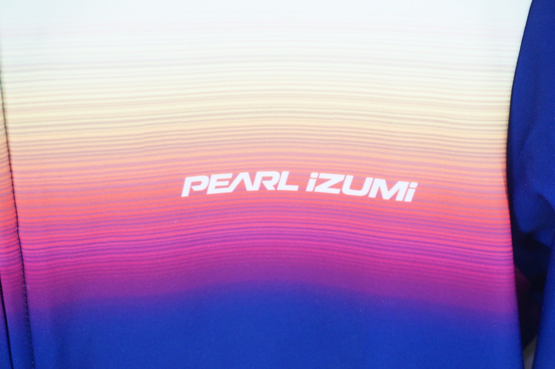 PEARL IZUMI 「パールイズミ」 長袖裏起毛 Lサイズ ジャージ / 阪急塚口店