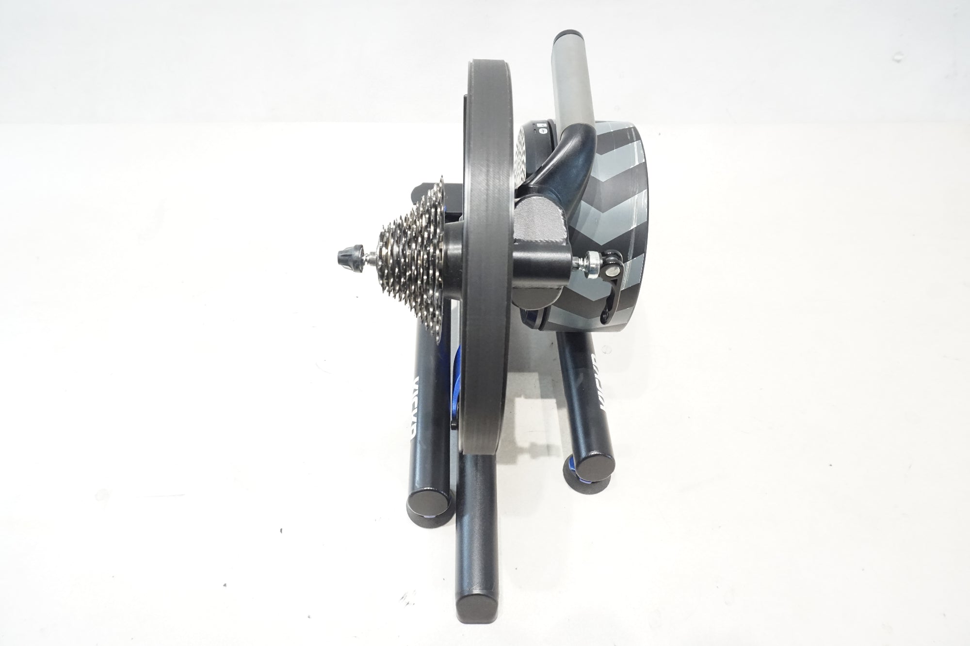 WAHOO 「ワフー」 KICKR V4 WF113 スマートトレーナー サイクルトレーナー / 横浜戸塚店