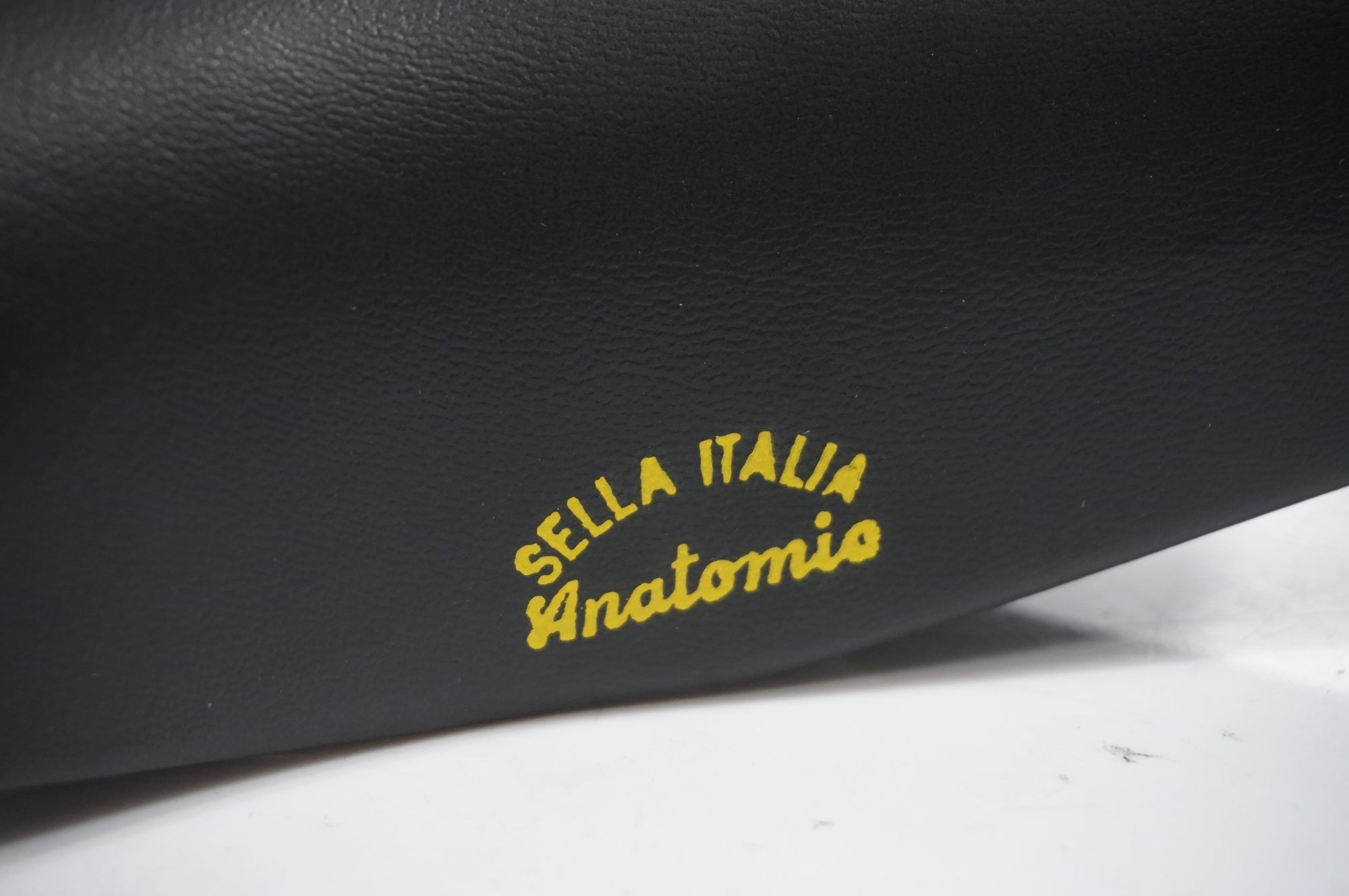 SELLE ITALIA 「セライタリア」 ANATOMIC サドル / AKIBA店