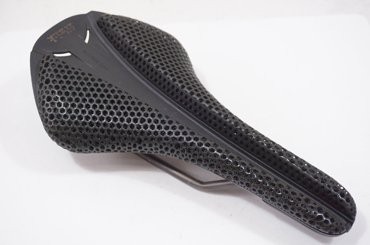 FIZIK 「フィジーク」 ANTARES VERSUS EVO R3 ADAPTIVE サドル / 世田谷店