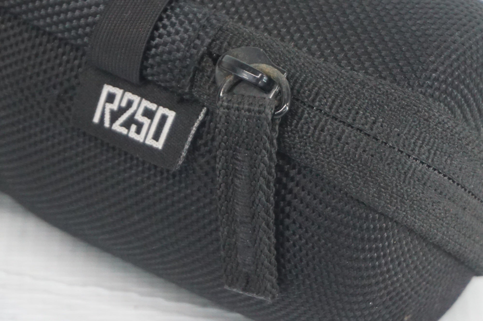 R250 「アールニーゴーマル」 ツールケース / 阪急塚口店