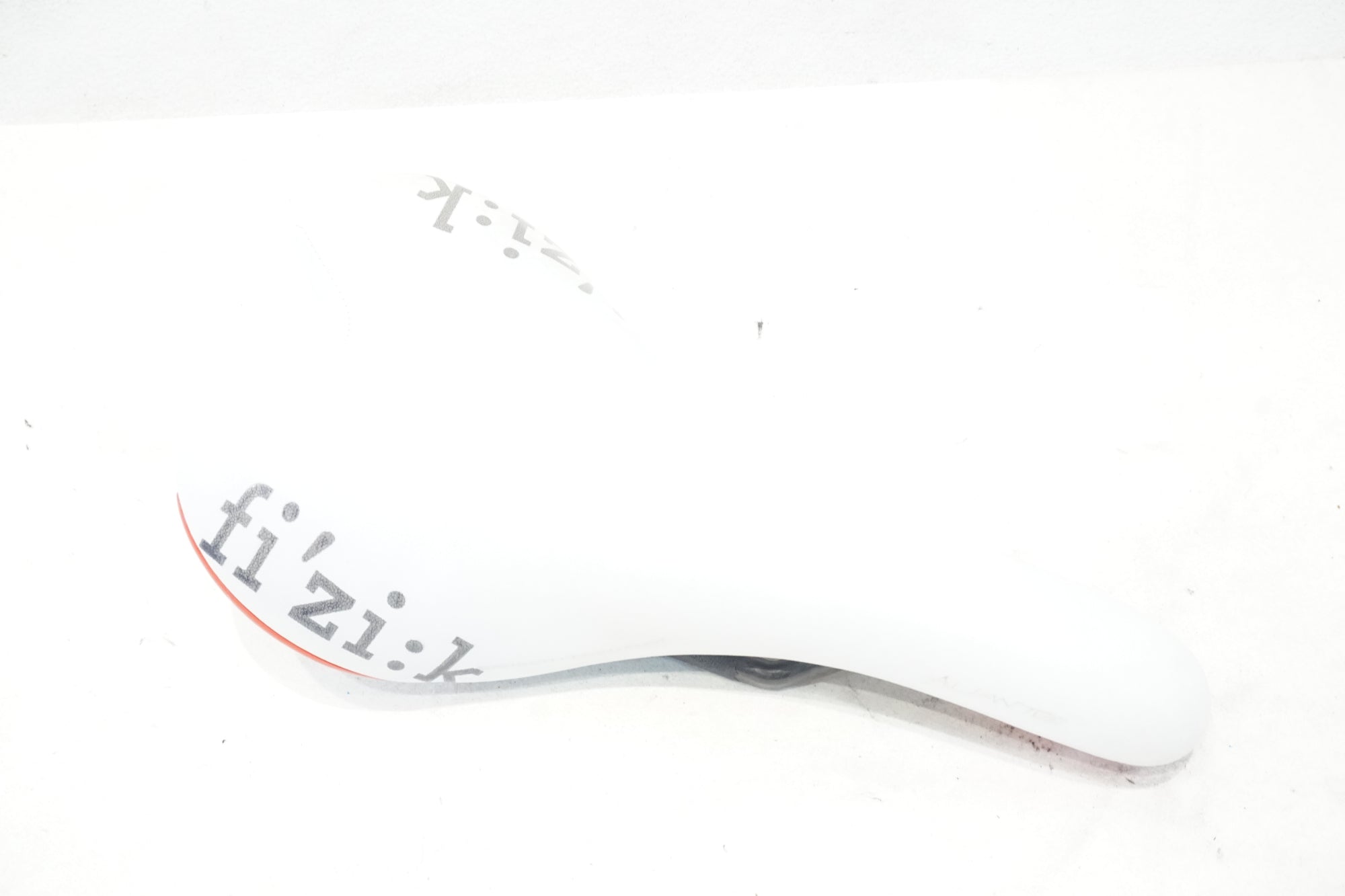 FIZIK 「フィジーク」 ALIANTE CARBON BRAIDED カーボンレール