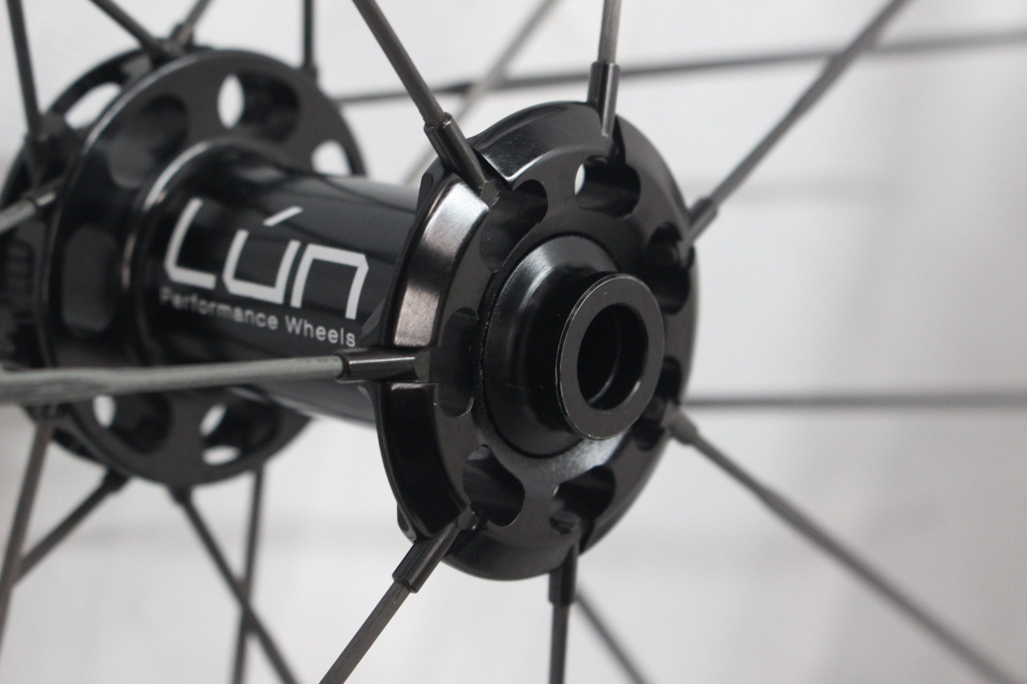 LUN 「ルン」 HYPER D45 DISC シマノ11速 ホイールセット / 阪急塚口店