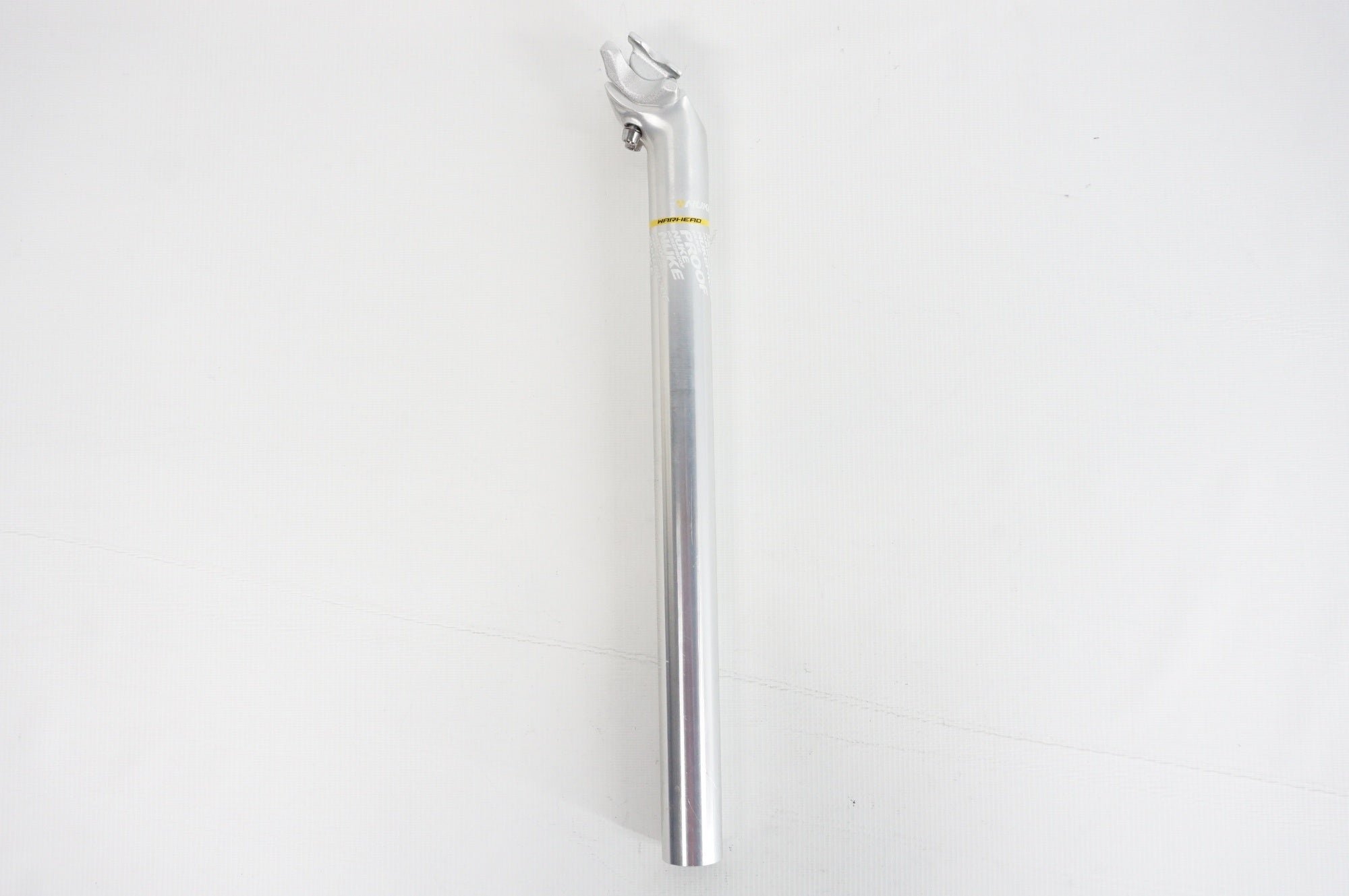 NUKEPROOF 「ヌークプルーフ」 WARHEAD Φ30.9 400mm シートポスト / 阪急塚口店