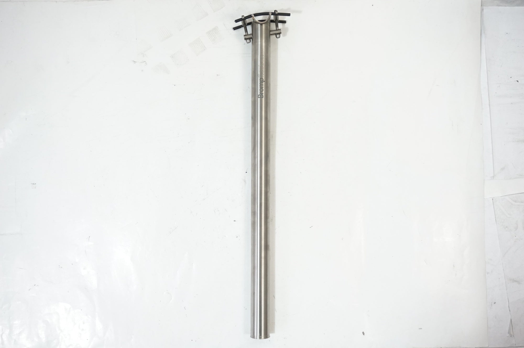 BROMPFICATION 「ブロンフィケーション」 TITANIUM φ31.8 520mm シートポスト / 世田谷店