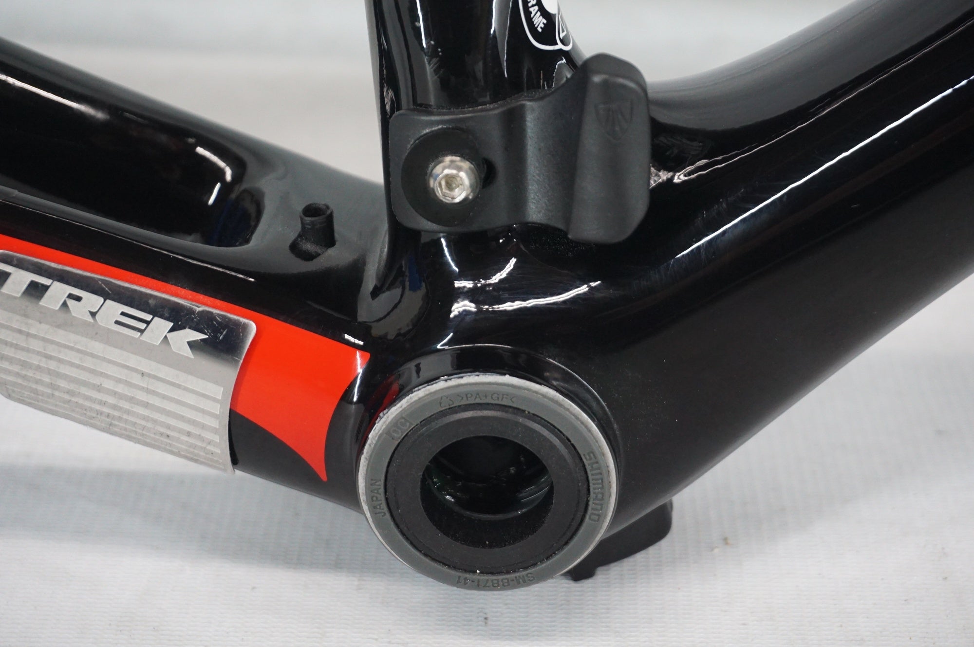 TREK 「トレック」 EMONDA S5 2017年モデル フレームセット / 阪急塚口店