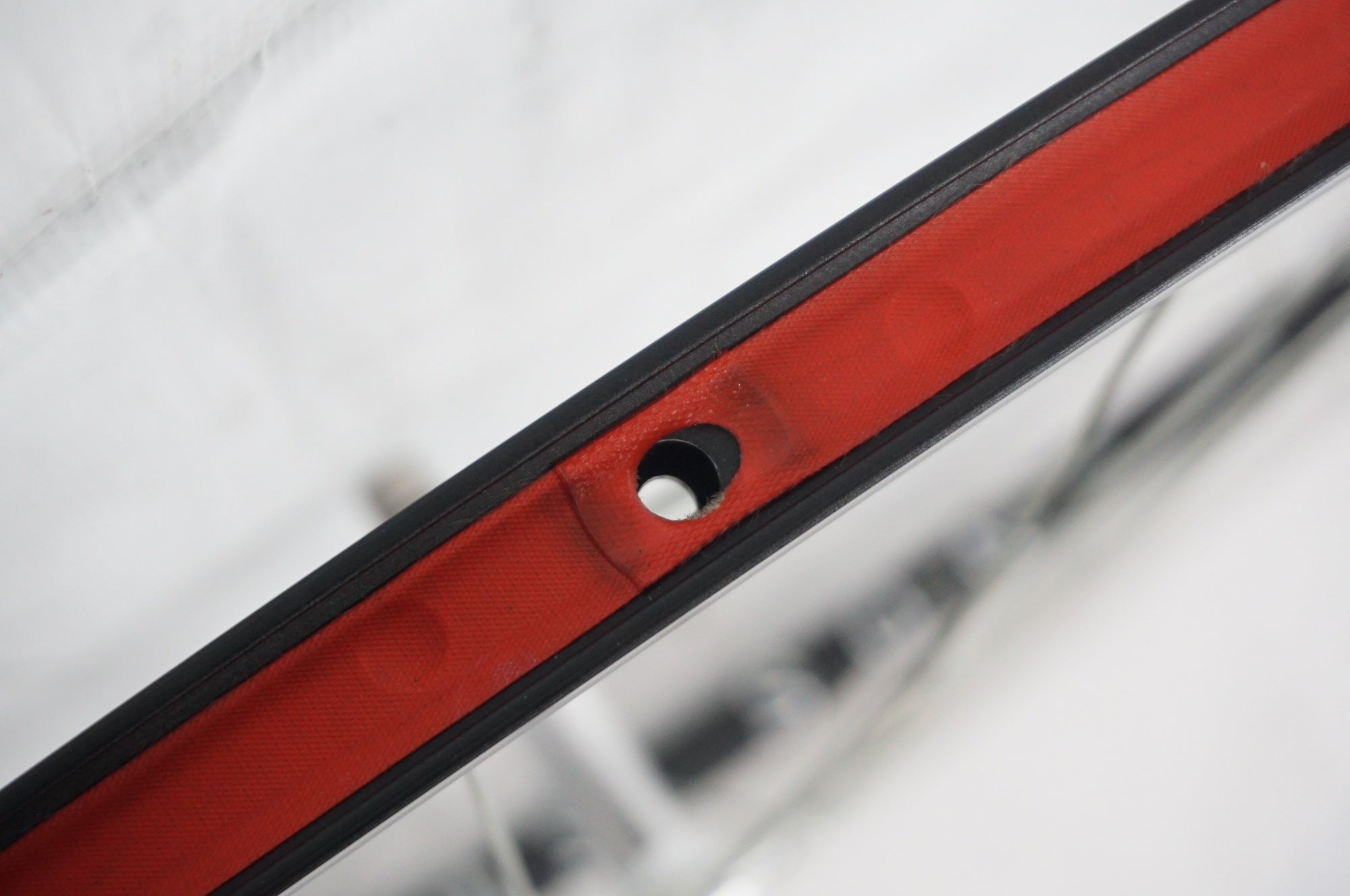 H PLUS SON 「エイチプラスサン」 リム NOVATEC ハブ シングル ホイールセット / 阪急塚口店